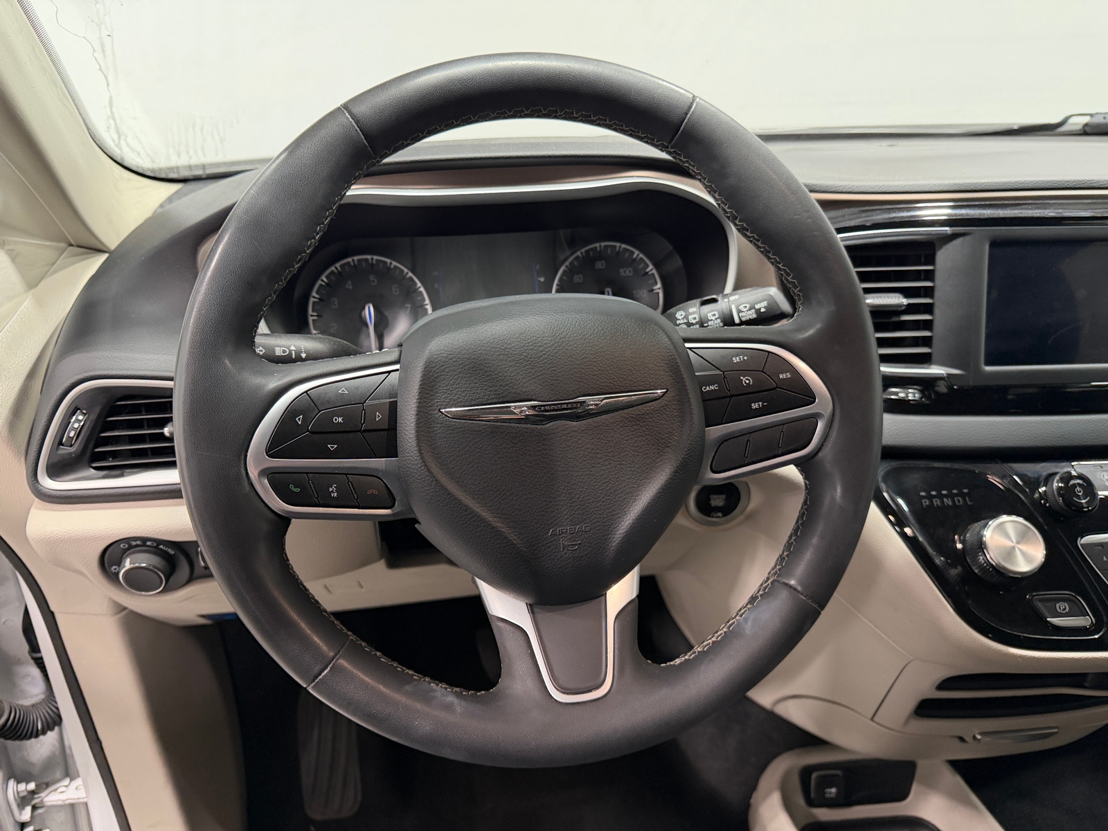 Thumbnail: 2024 Chrysler Voyager - 5