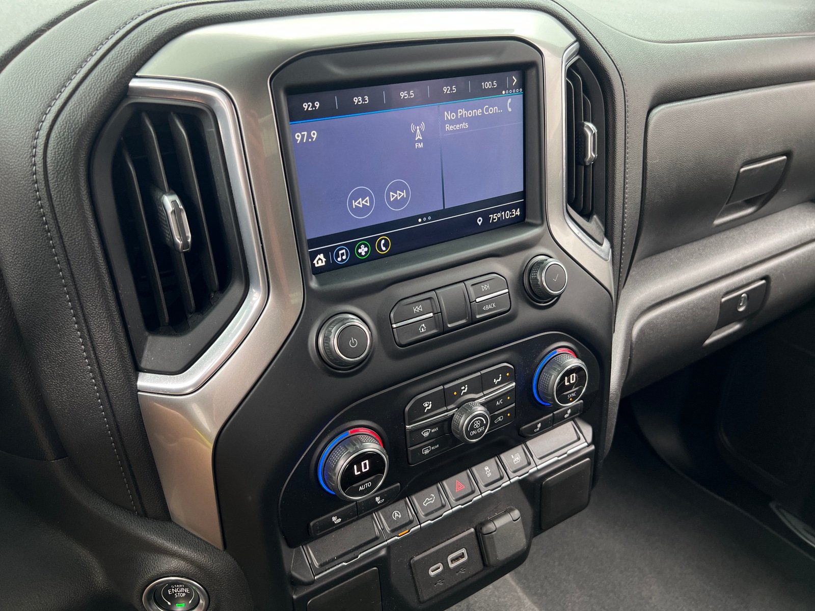 Thumbnail: 2021 Chevrolet Silverado 1500 - 4