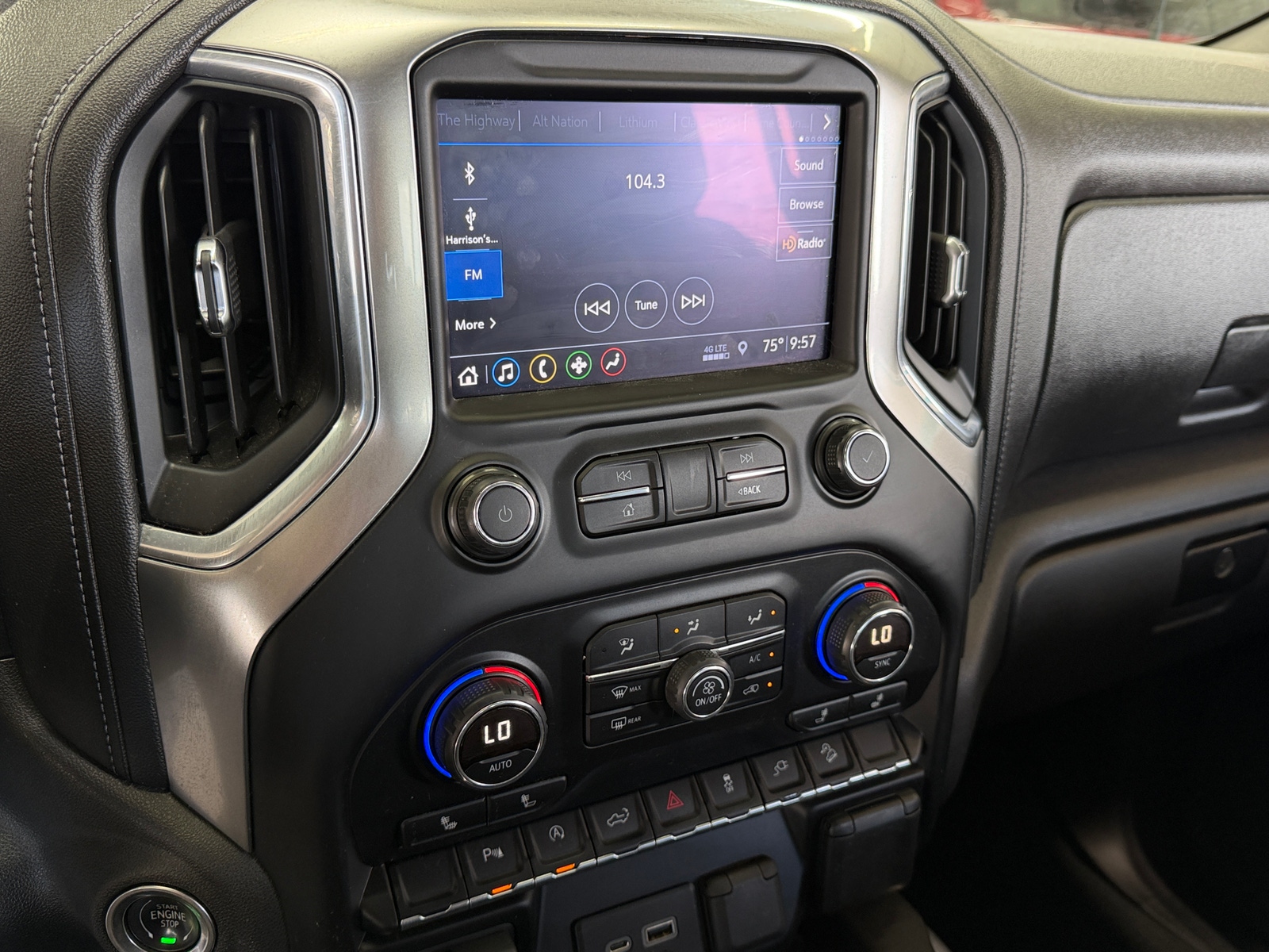 Thumbnail: 2019 Chevrolet Silverado 1500 - 4