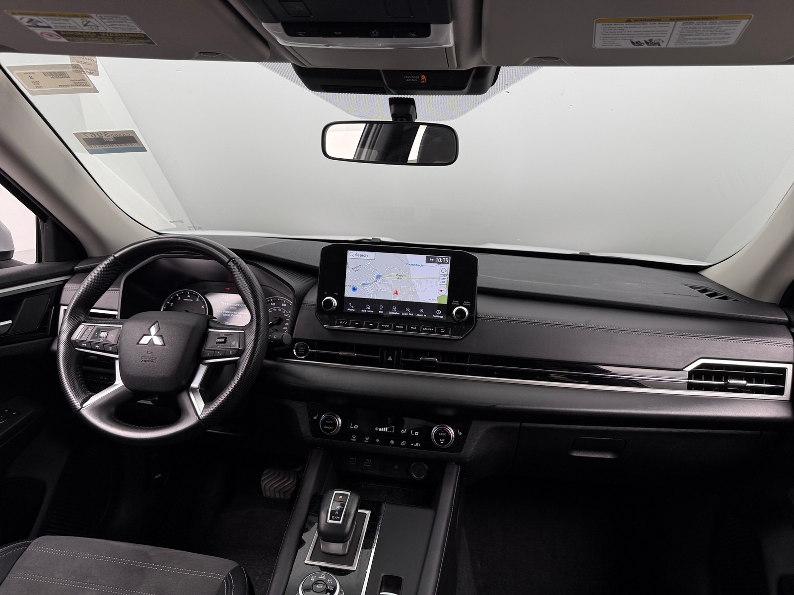 Thumbnail: 2024 Mitsubishi Outlander - 2