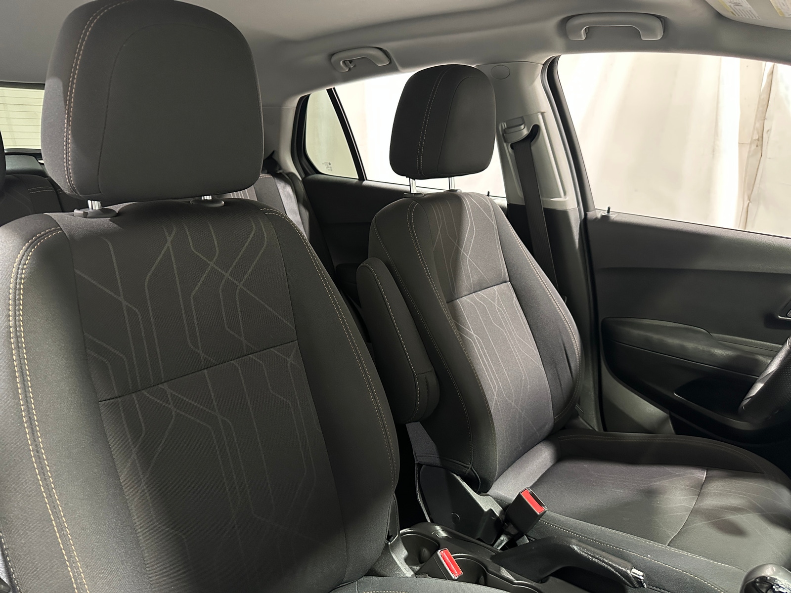 Thumbnail: 2019 Chevrolet Trax - 2