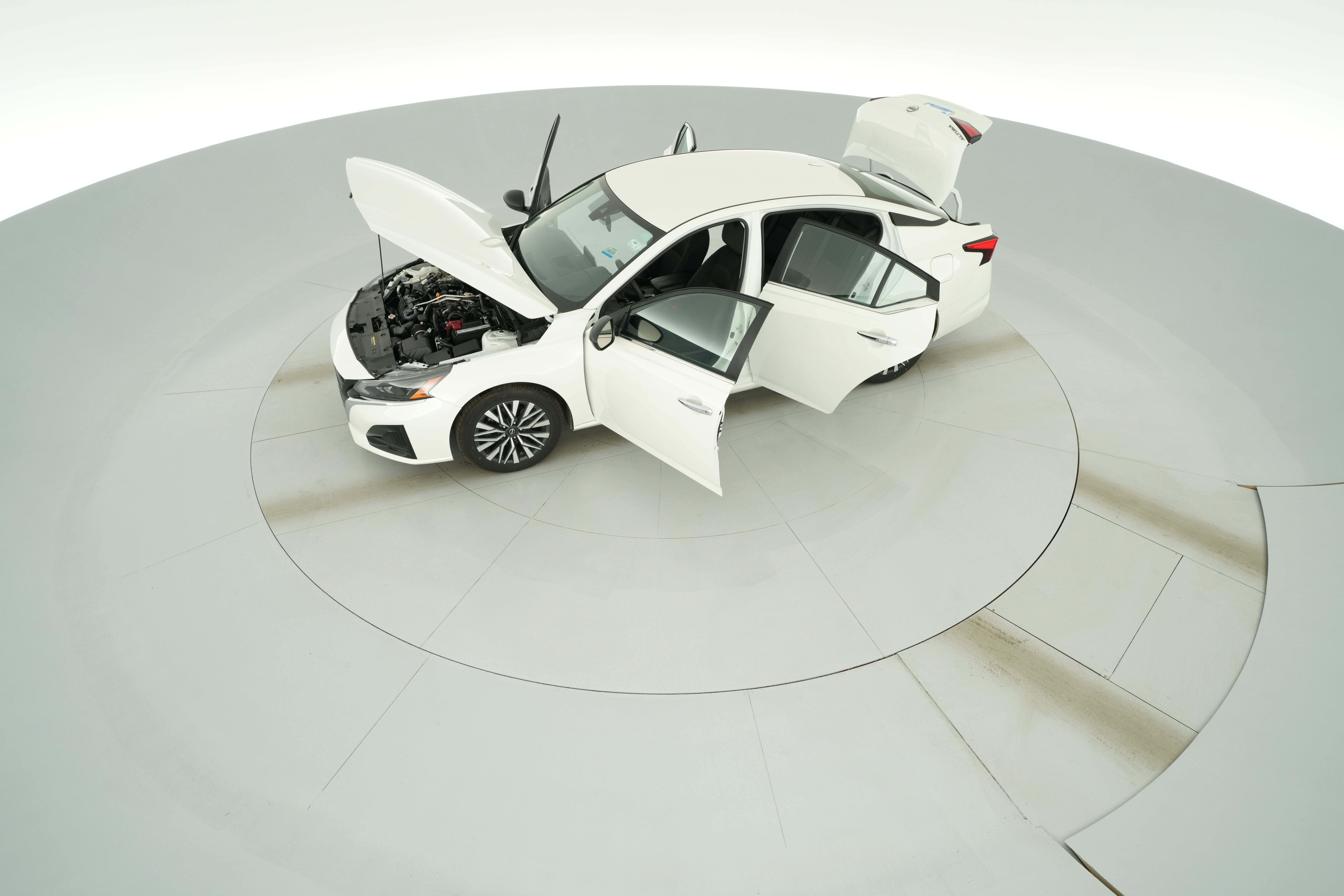 2025 Nissan Altima SV - Photo 40