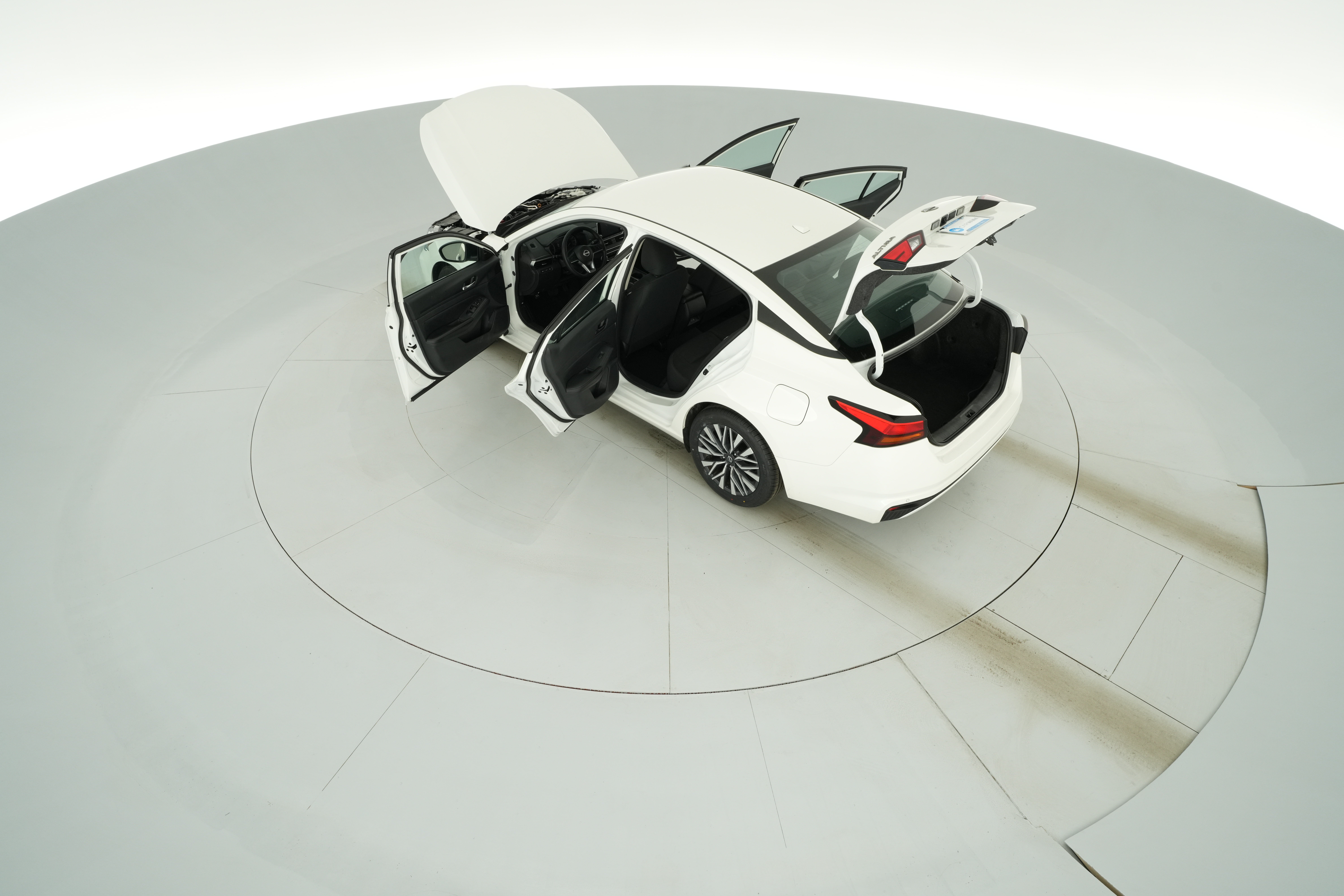 2025 Nissan Altima SV - Photo 43
