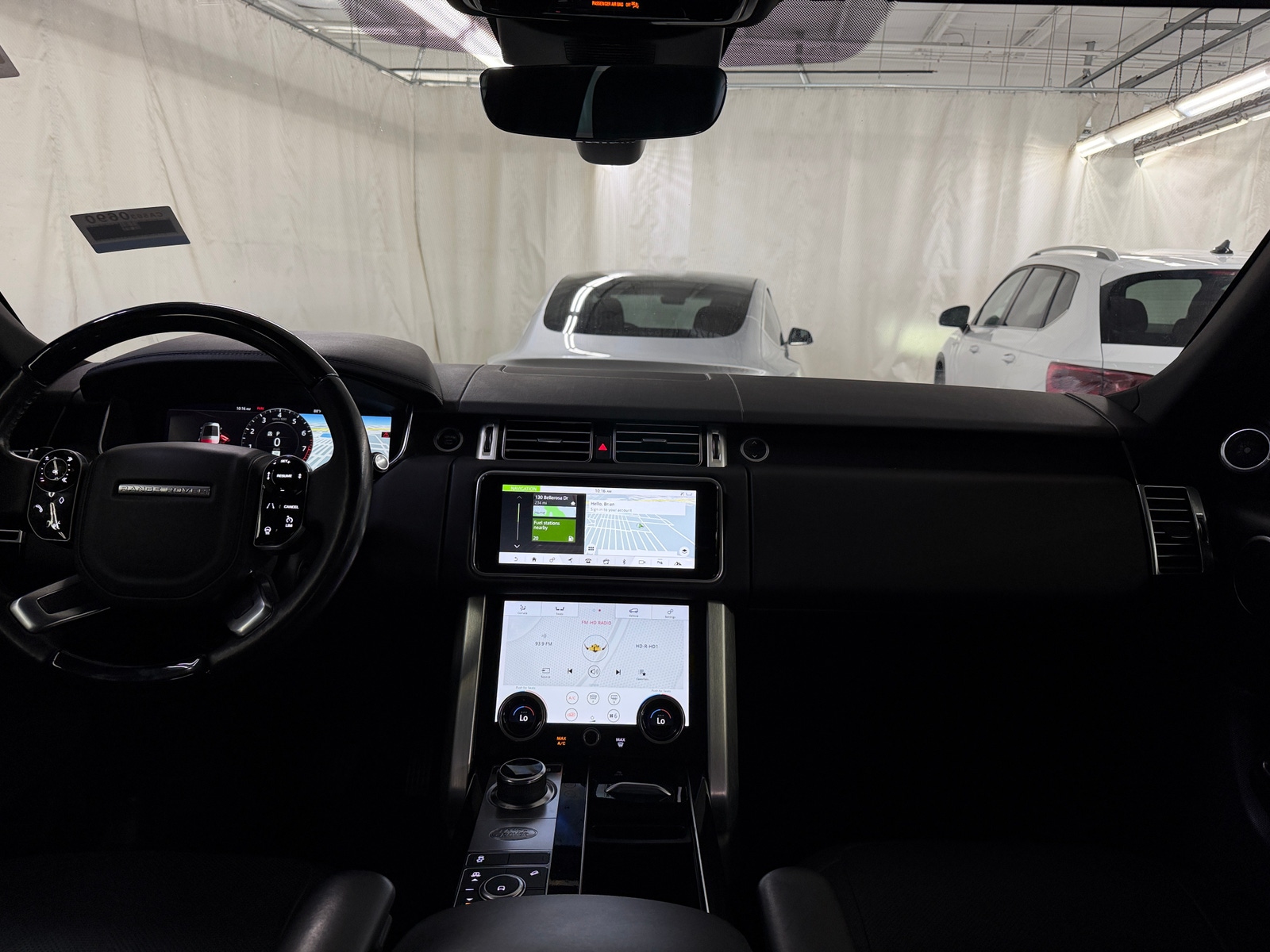 Thumbnail: 2019 Land Rover Range Rover - 3