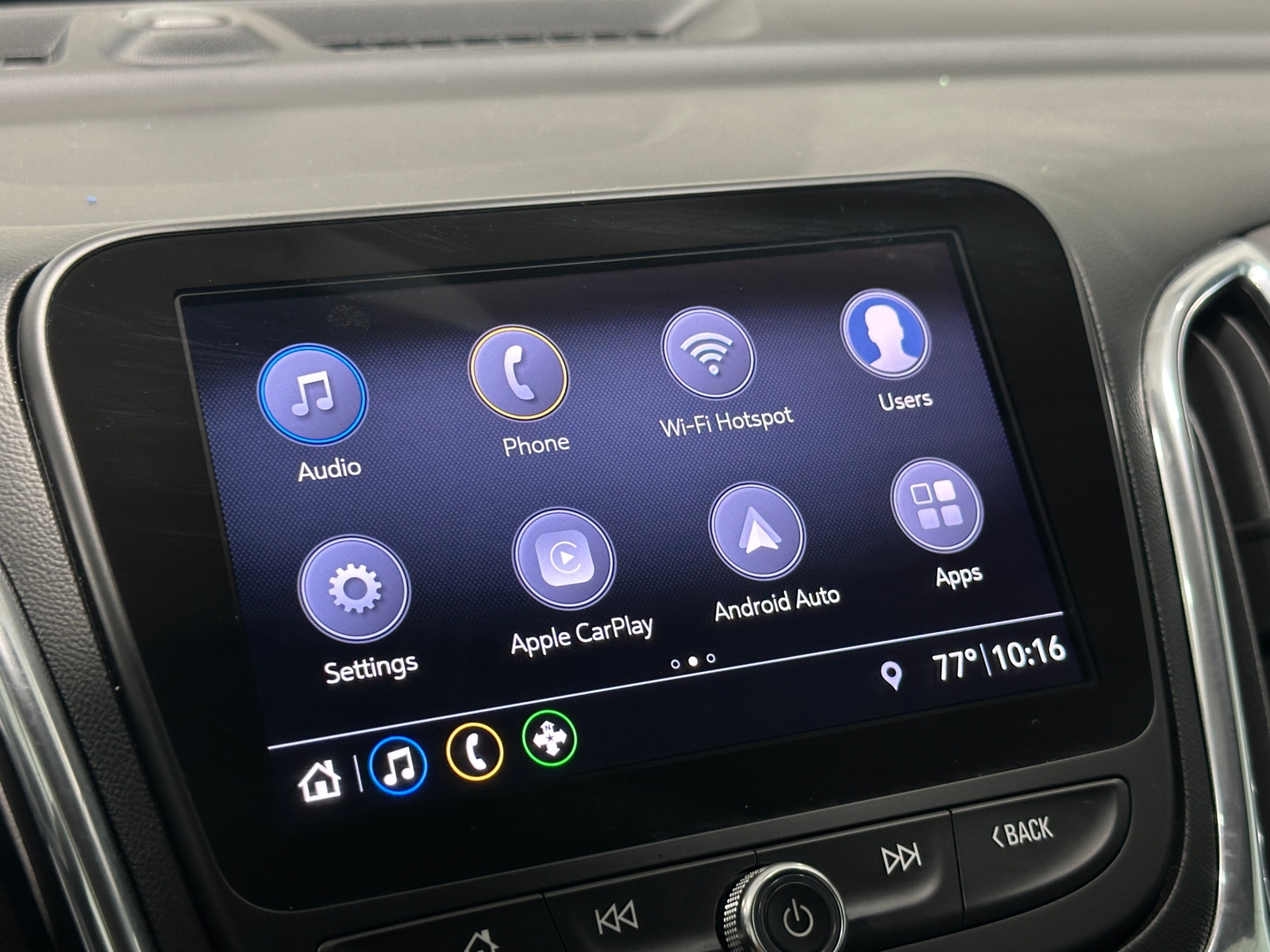 Thumbnail: 2020 Chevrolet Equinox - 3
