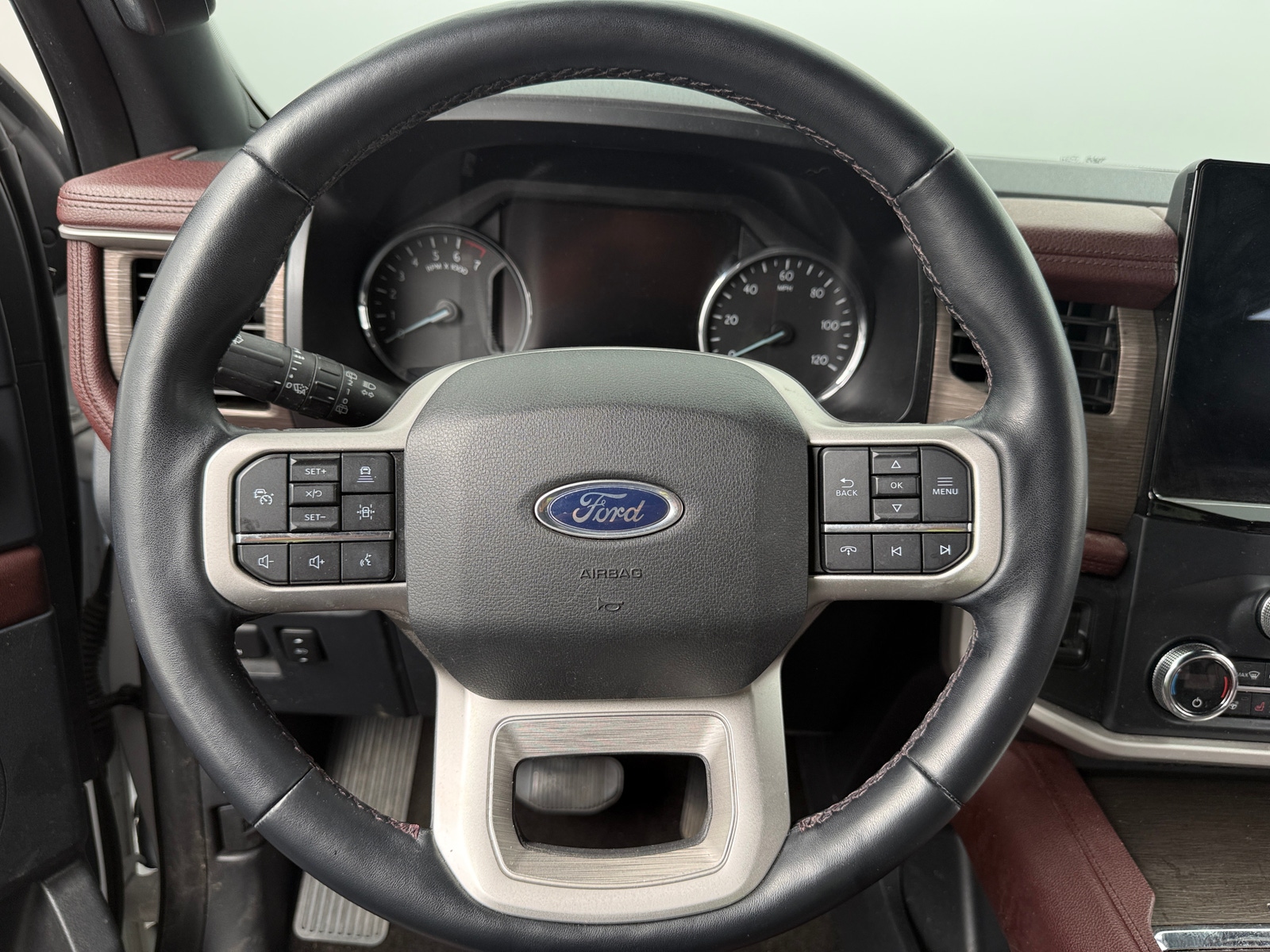 Thumbnail: 2022 Ford Expedition - 4