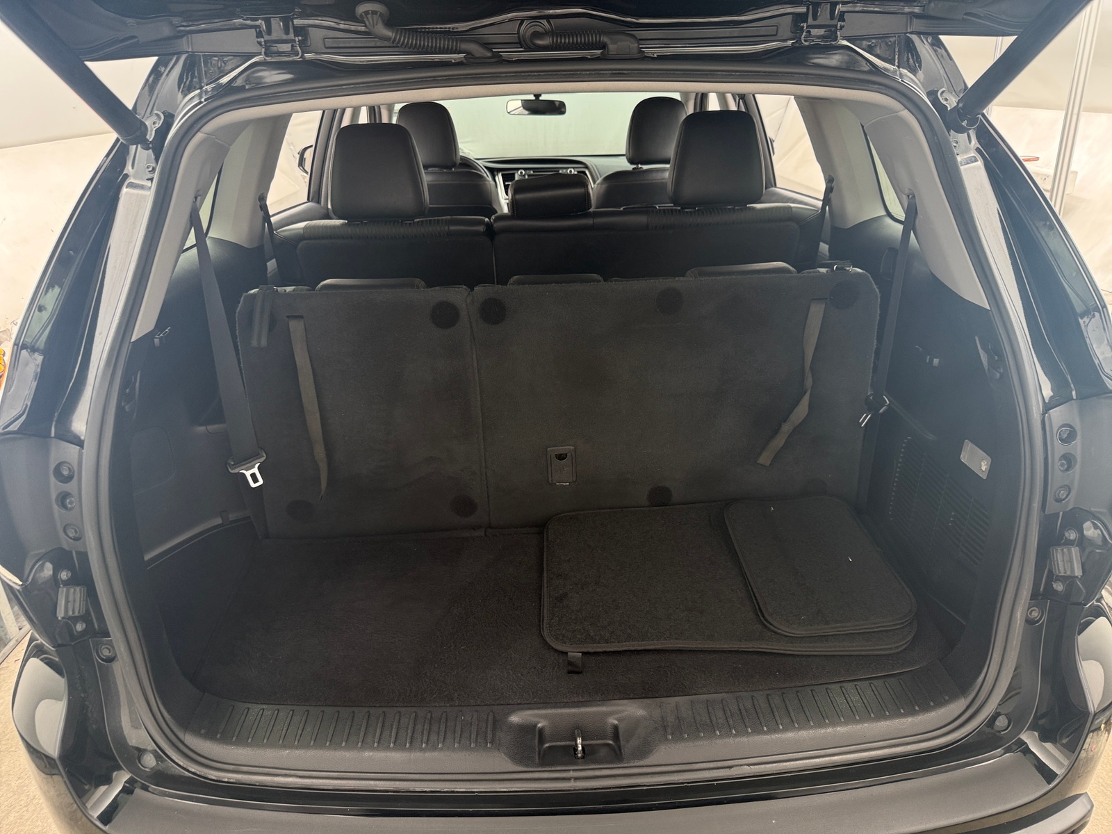 Thumbnail: 2016 Toyota Highlander - 7