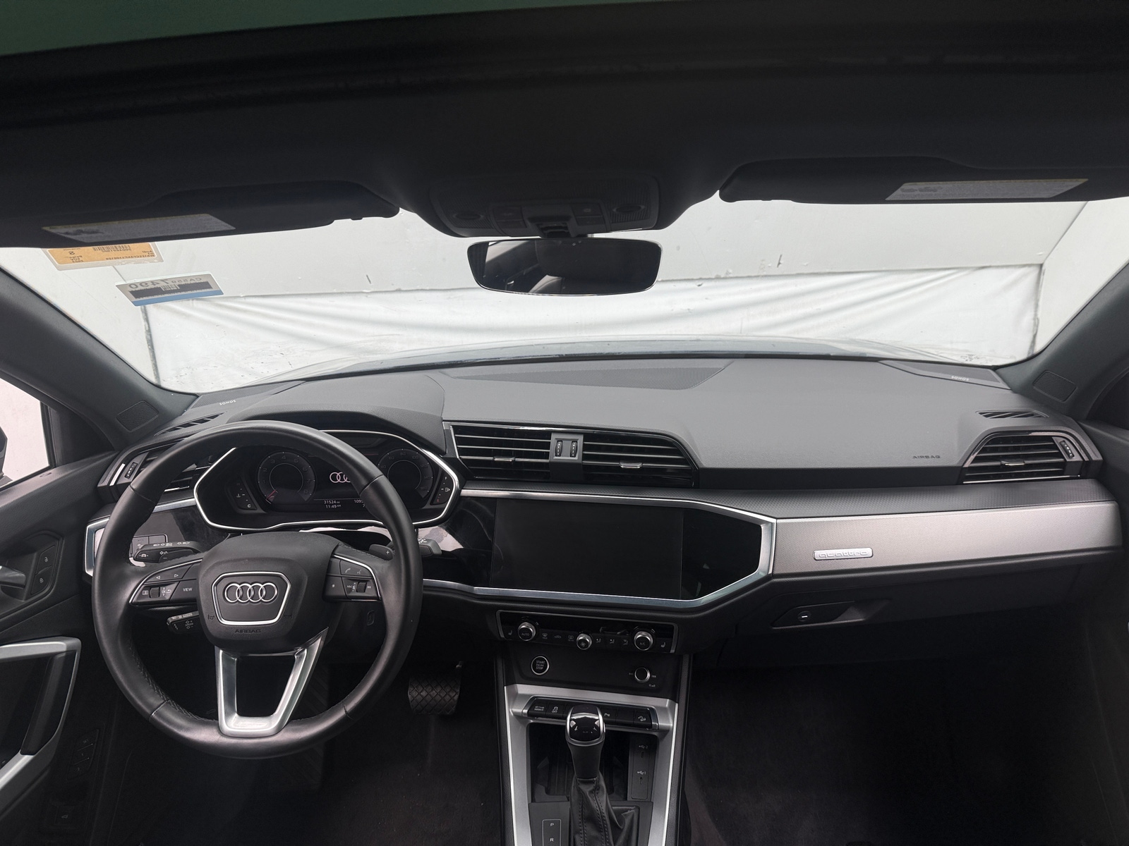Thumbnail: 2023 Audi Q3 - 2
