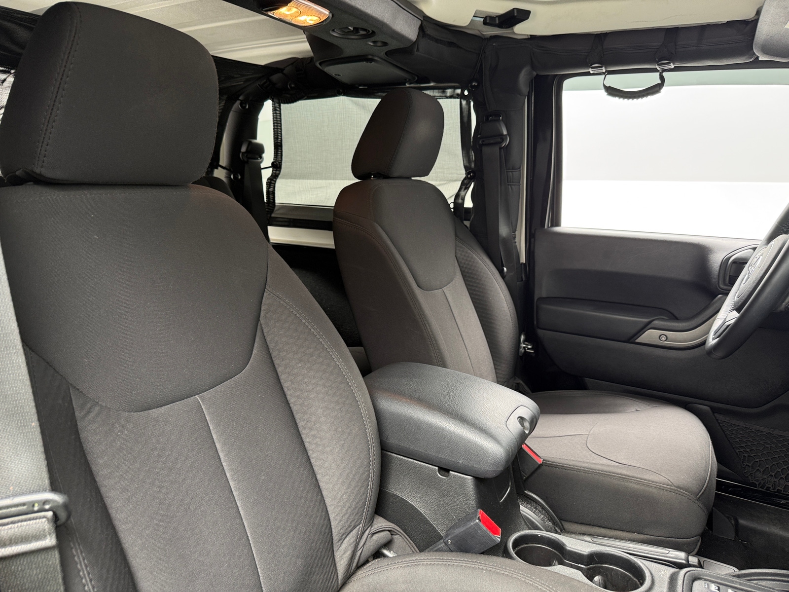 Thumbnail: 2015 Jeep Wrangler - 2
