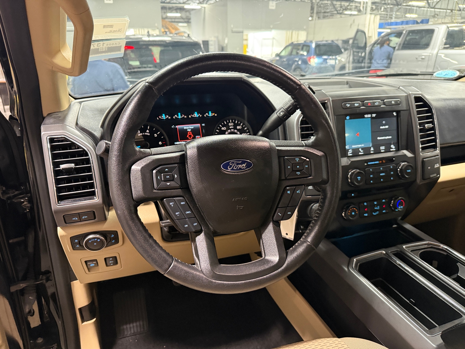 Thumbnail: 2018 Ford Econoline - 5