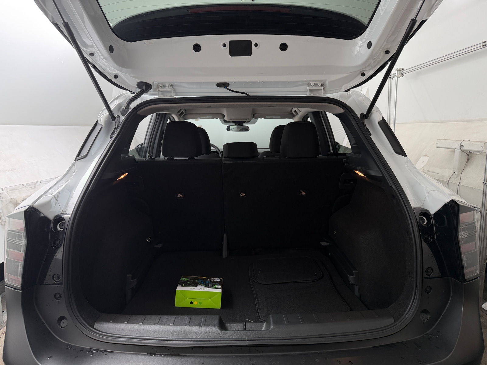 Thumbnail: 2025 Nissan Kicks - 7