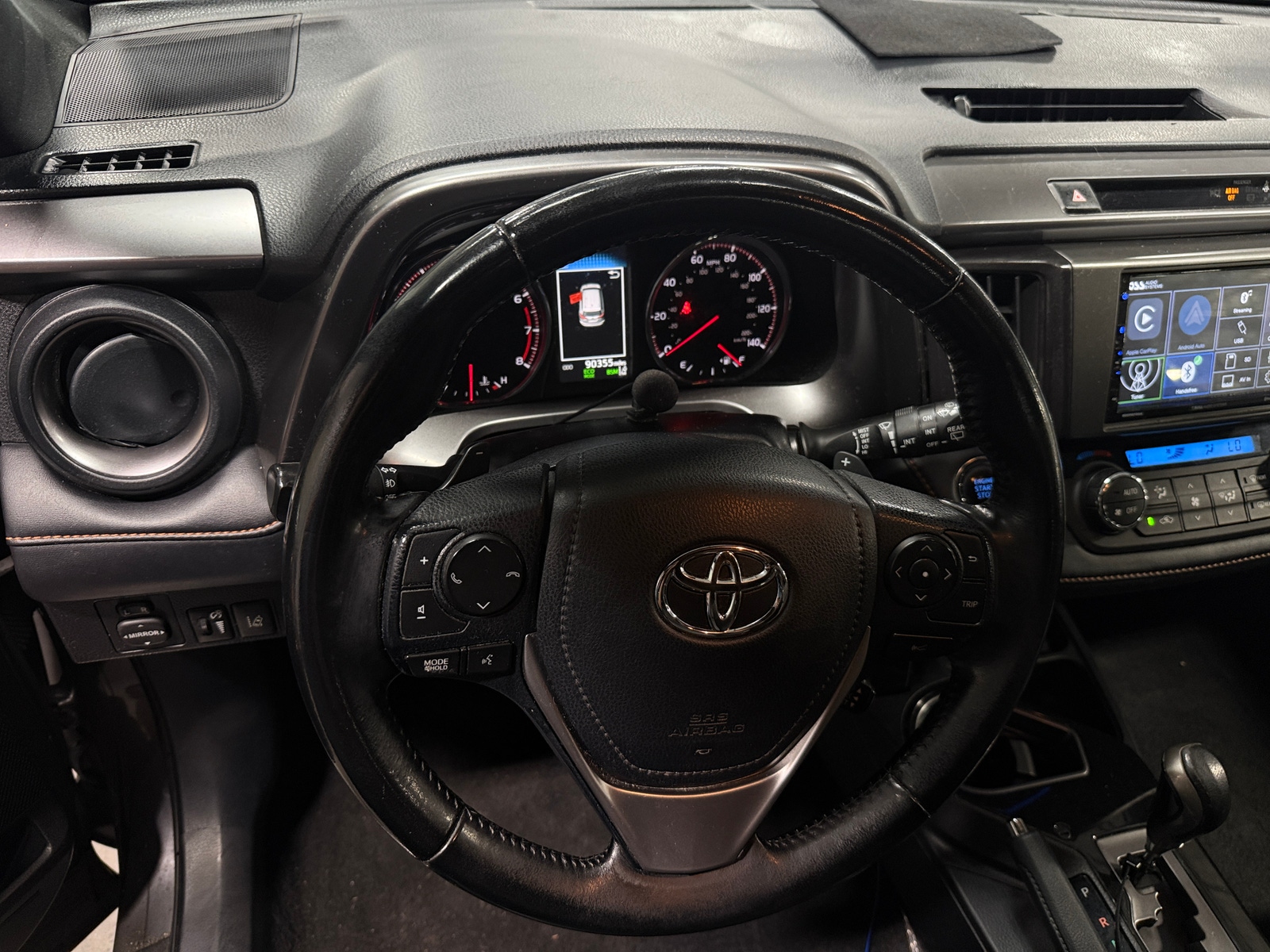 Thumbnail: 2017 Toyota RAV4 - 4