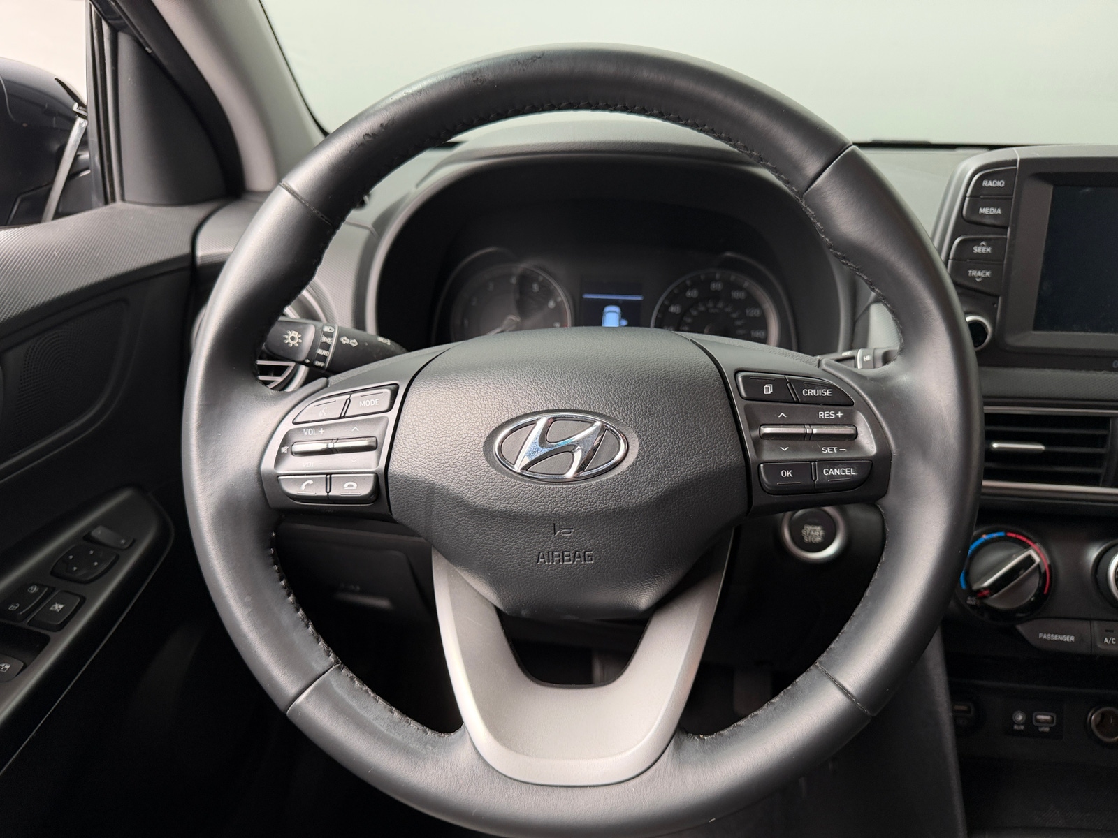 Thumbnail: 2020 Hyundai Kona - 5