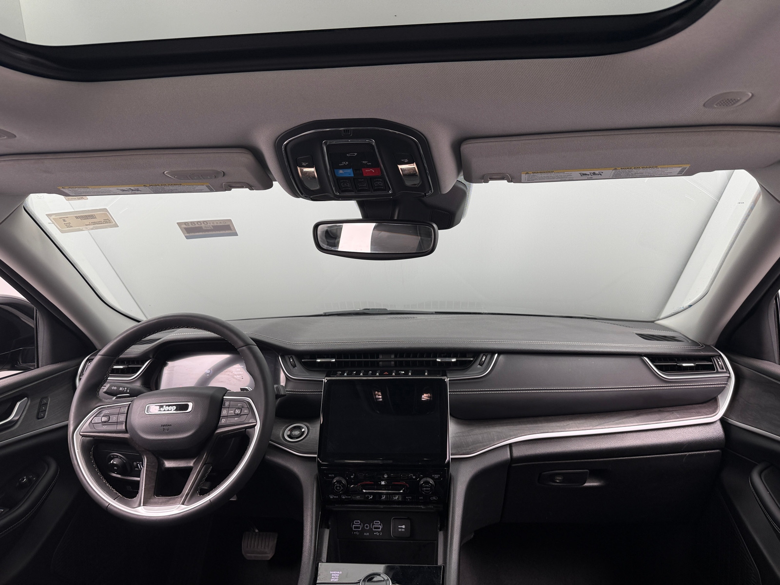 Thumbnail: 2023 Jeep Grand Cherokee L - 2