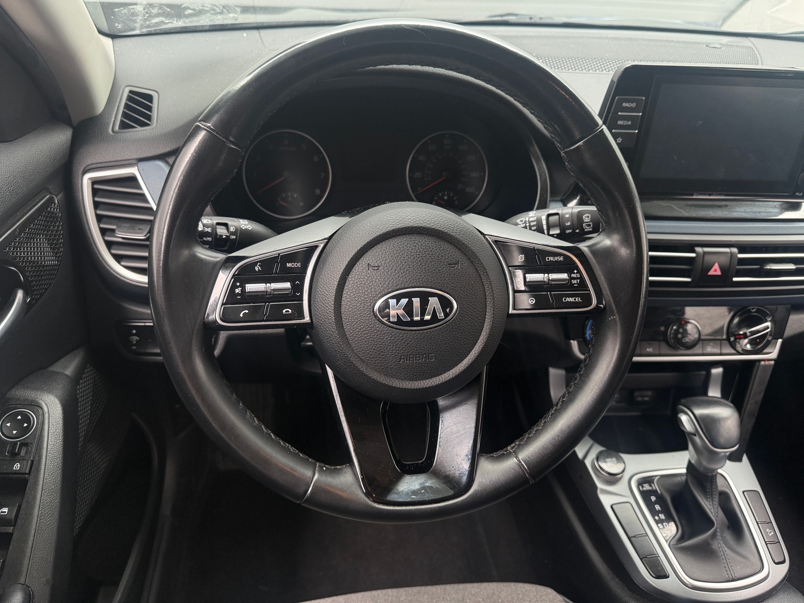 Thumbnail: 2021 Kia Seltos - 4
