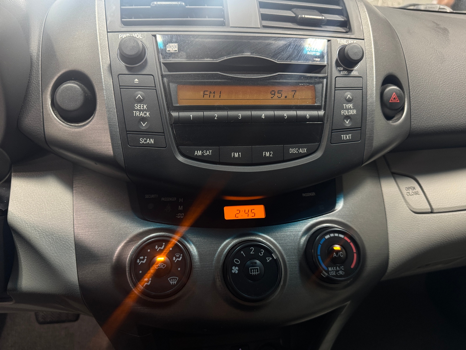 Thumbnail: 2011 Toyota RAV4 - 4