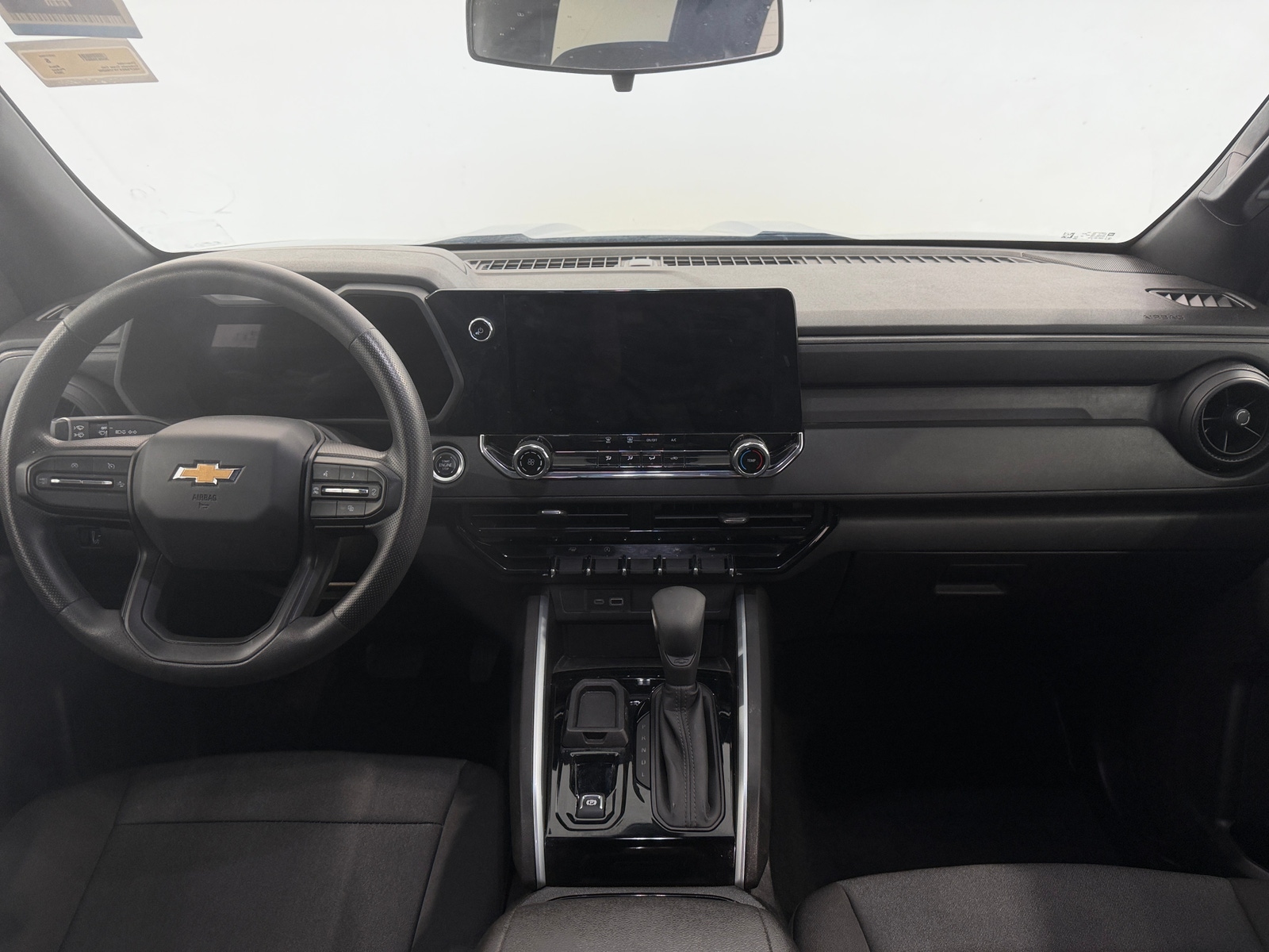 Thumbnail: 2024 Chevrolet Colorado - 3