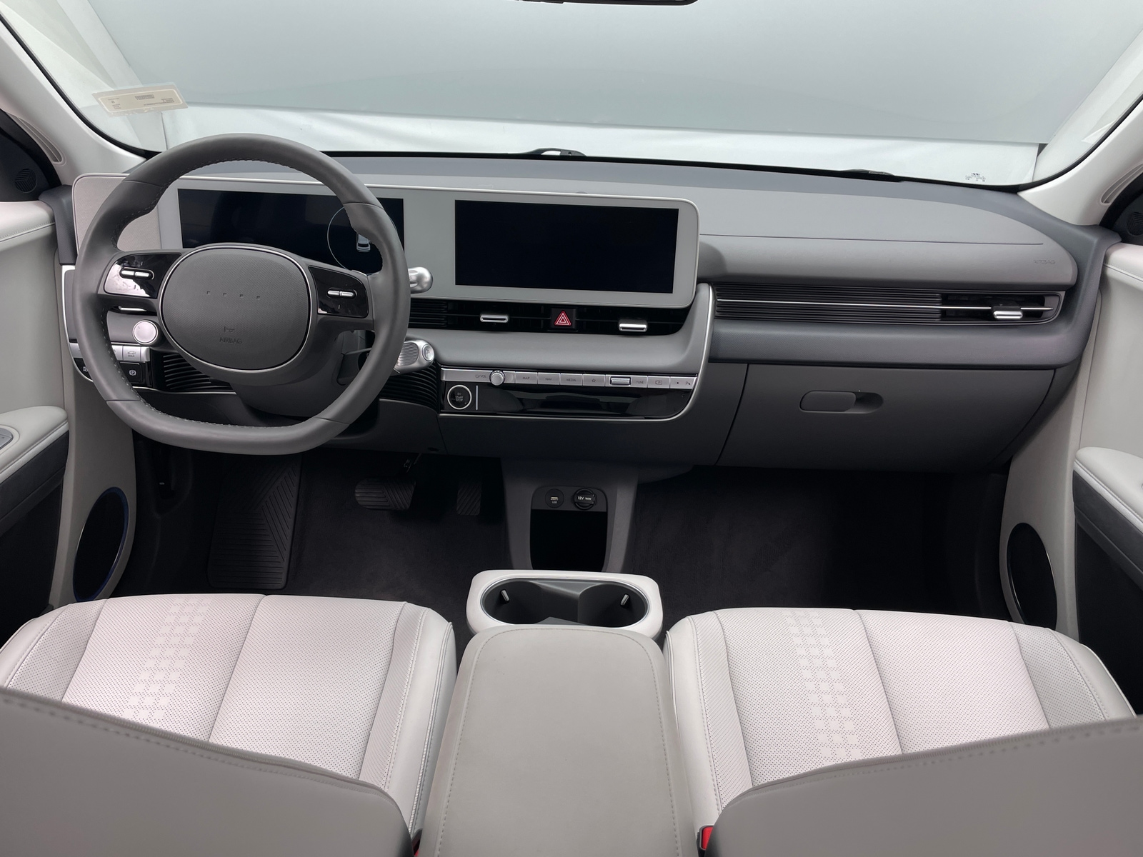 Thumbnail: 2023 Hyundai Ioniq 5 - 2
