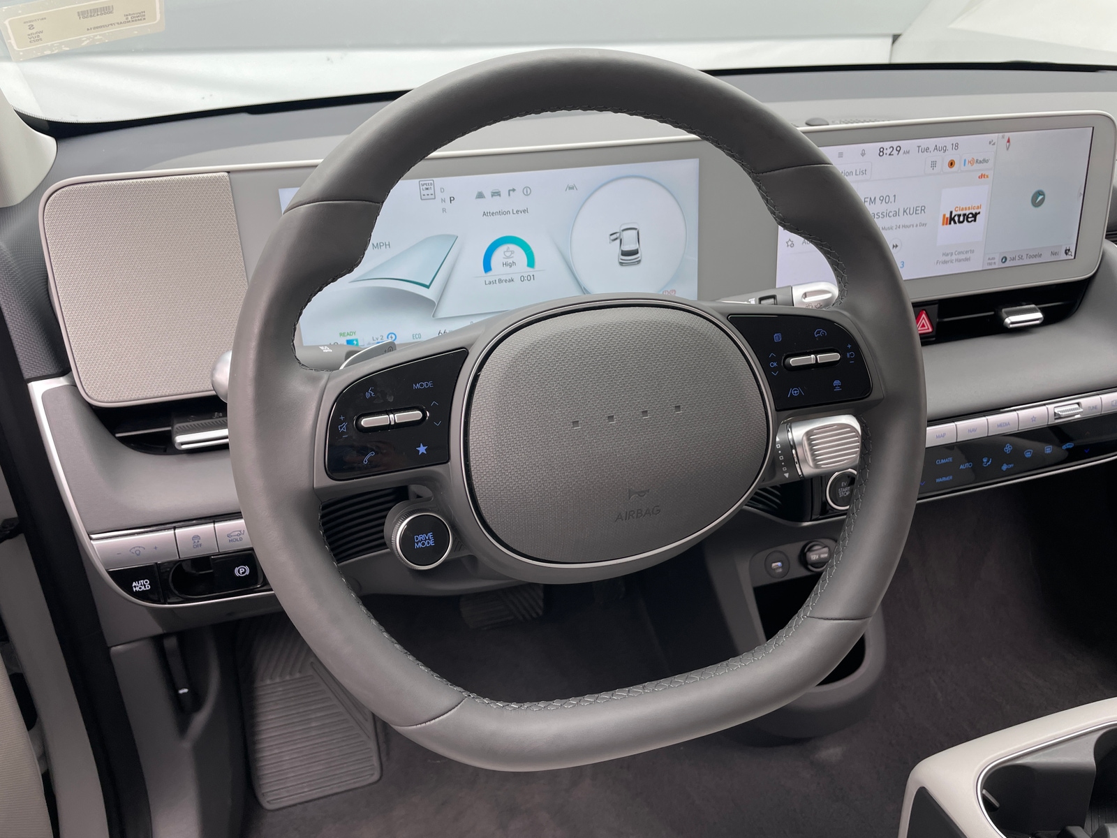 Thumbnail: 2023 Hyundai Ioniq 5 - 4