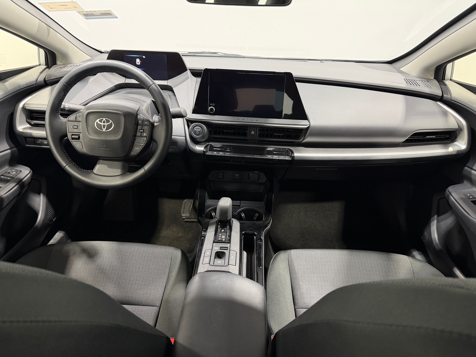 Thumbnail: 2025 Toyota Prius - 3