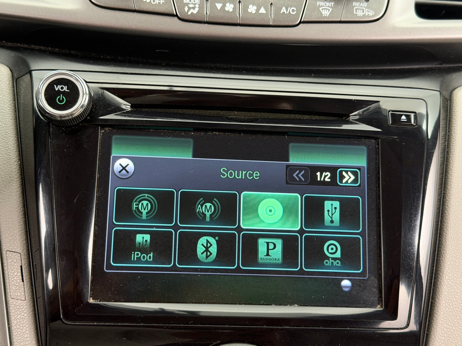 Thumbnail: 2015 Honda Odyssey - 4