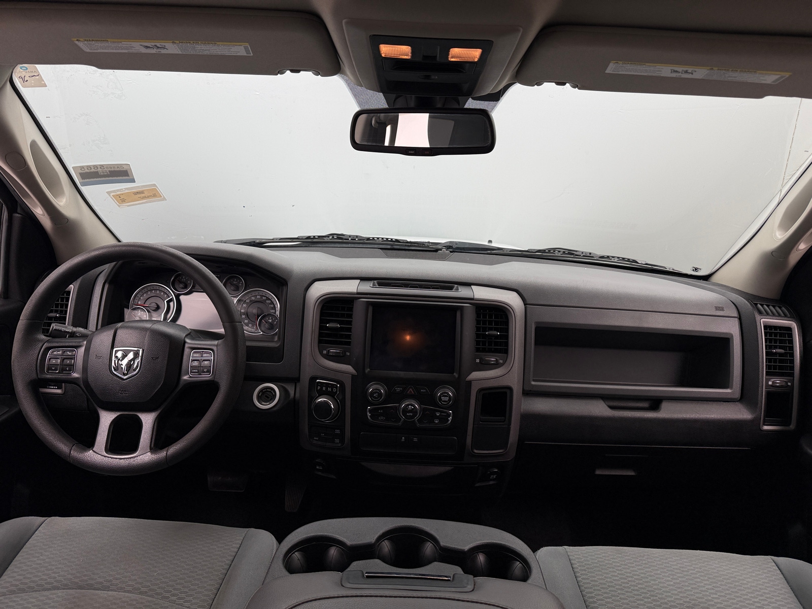 Thumbnail: 2019 RAM 1500 Classic - 3