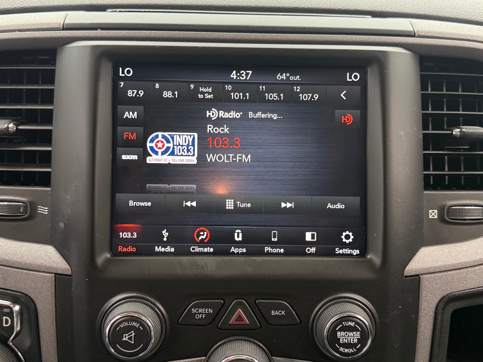 Thumbnail: 2019 RAM 1500 Classic - 4