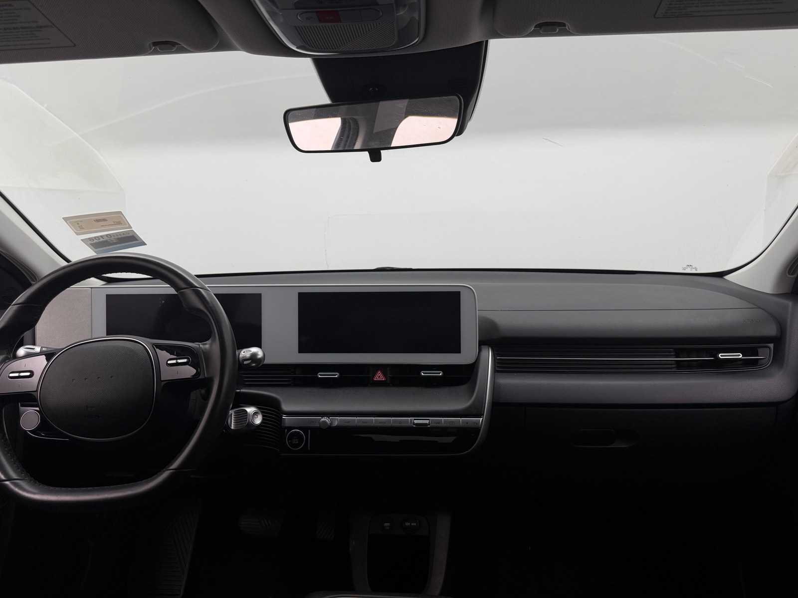 Thumbnail: 2023 Hyundai Ioniq 5 - 3