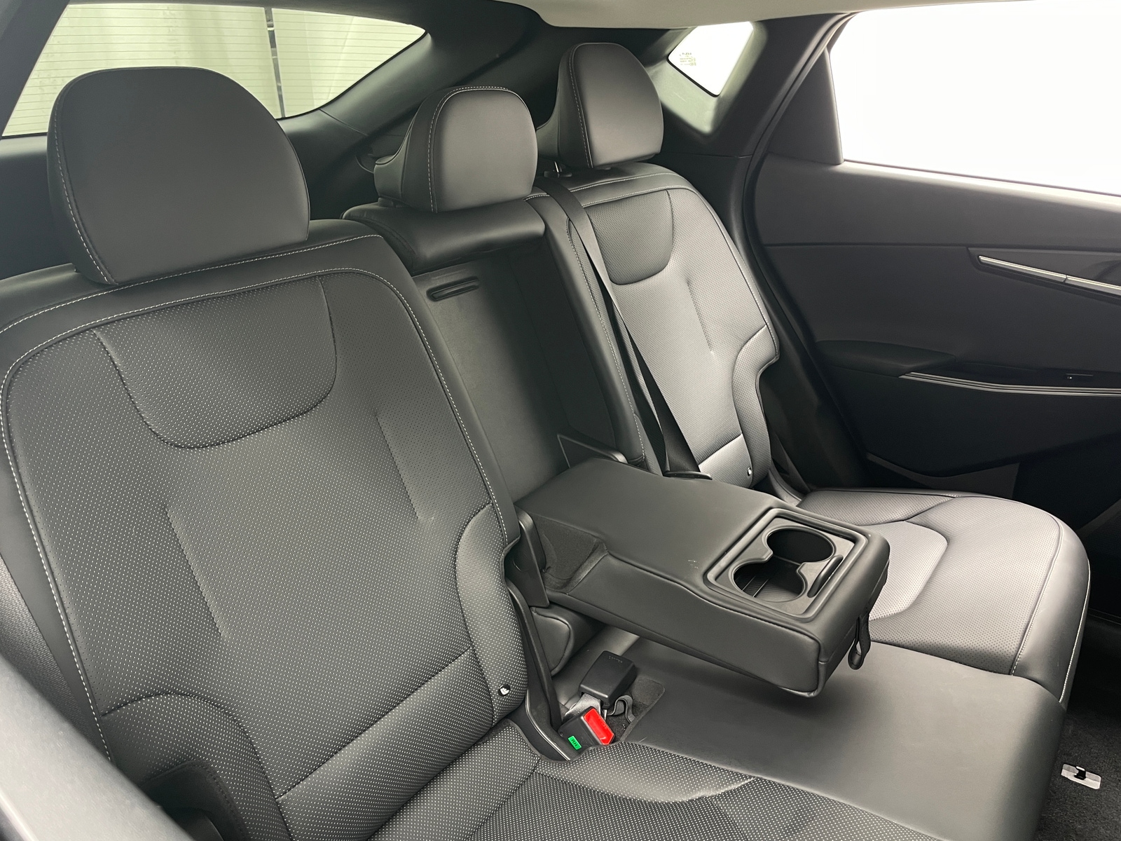 Thumbnail: 2024 Kia EV6 - 5
