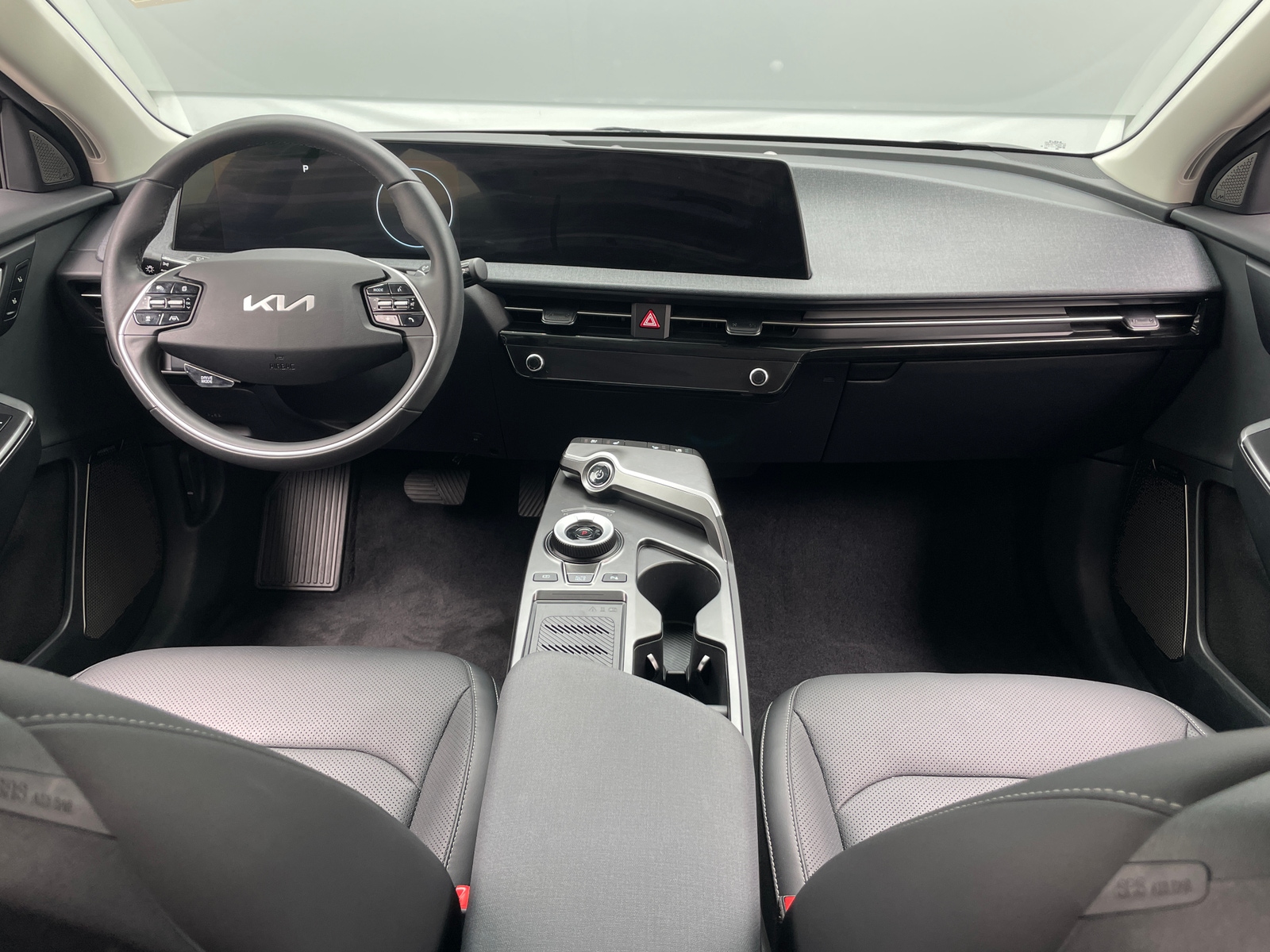 Thumbnail: 2024 Kia EV6 - 2