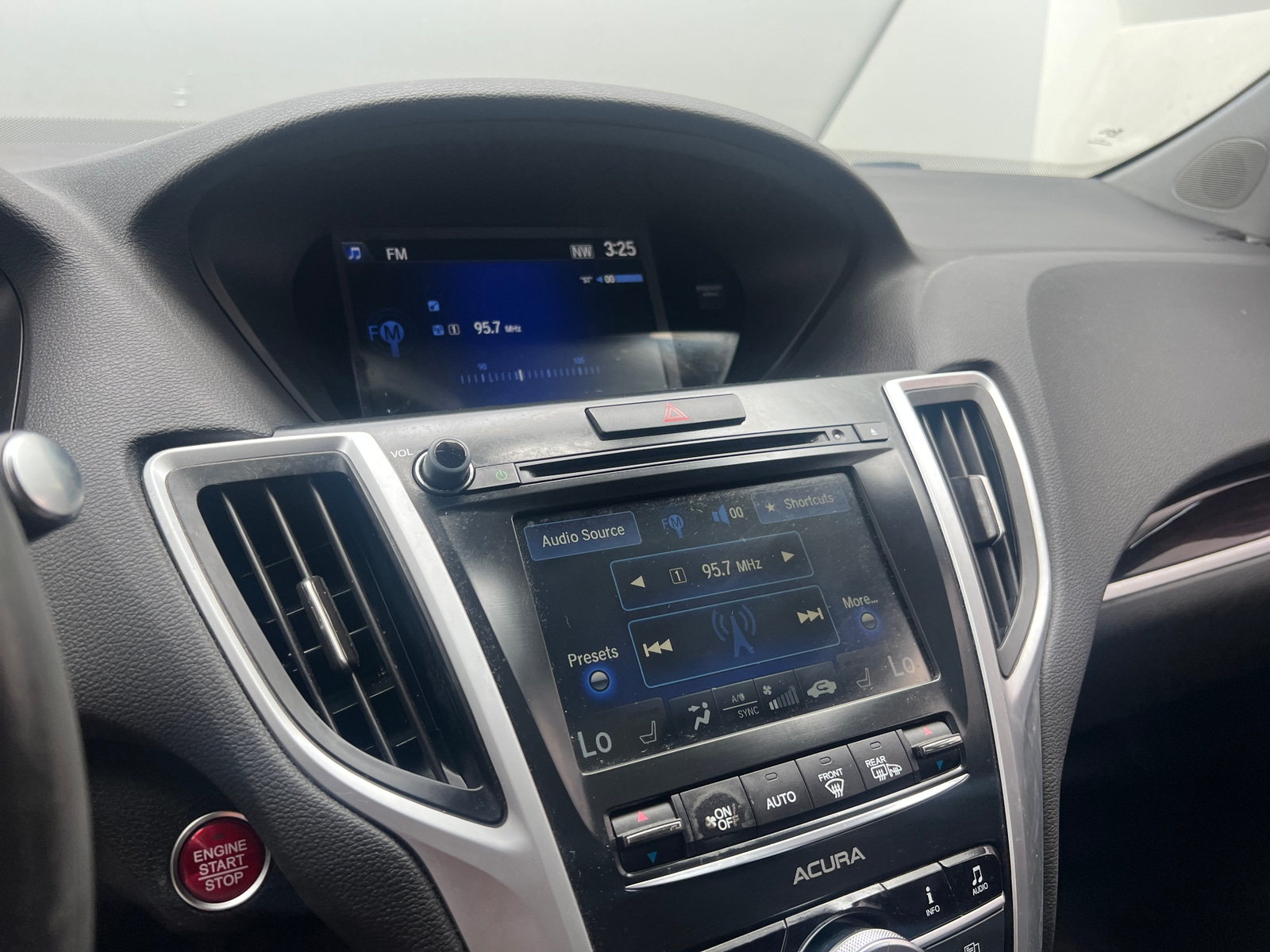Thumbnail: 2015 Acura TLX - 3