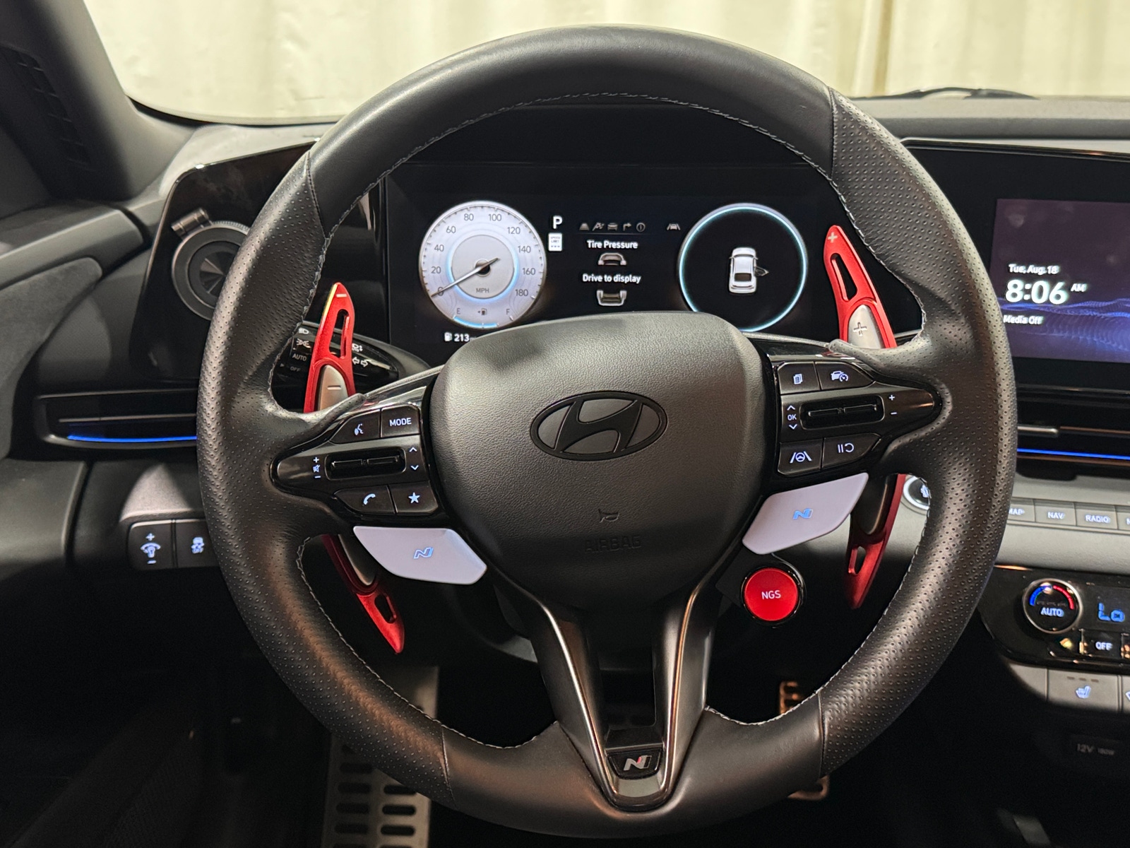 Thumbnail: 2024 Hyundai Elantra - 4