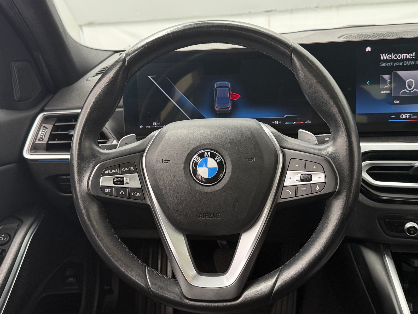Thumbnail: 2024 BMW 3 Series - 4