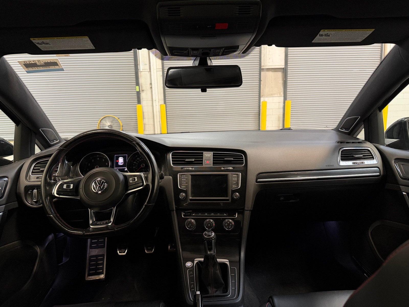 Thumbnail: 2016 Volkswagen Golf - 2