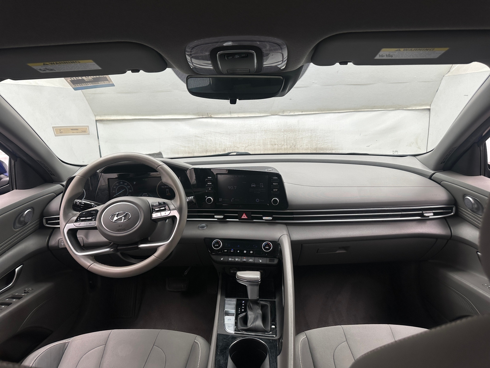 Thumbnail: 2022 Hyundai Elantra - 3