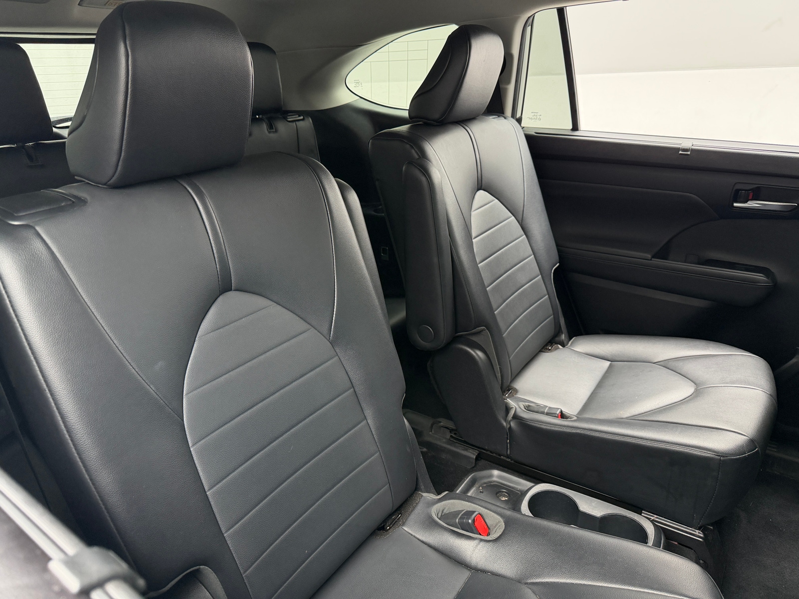 Thumbnail: 2021 Toyota Highlander - 5