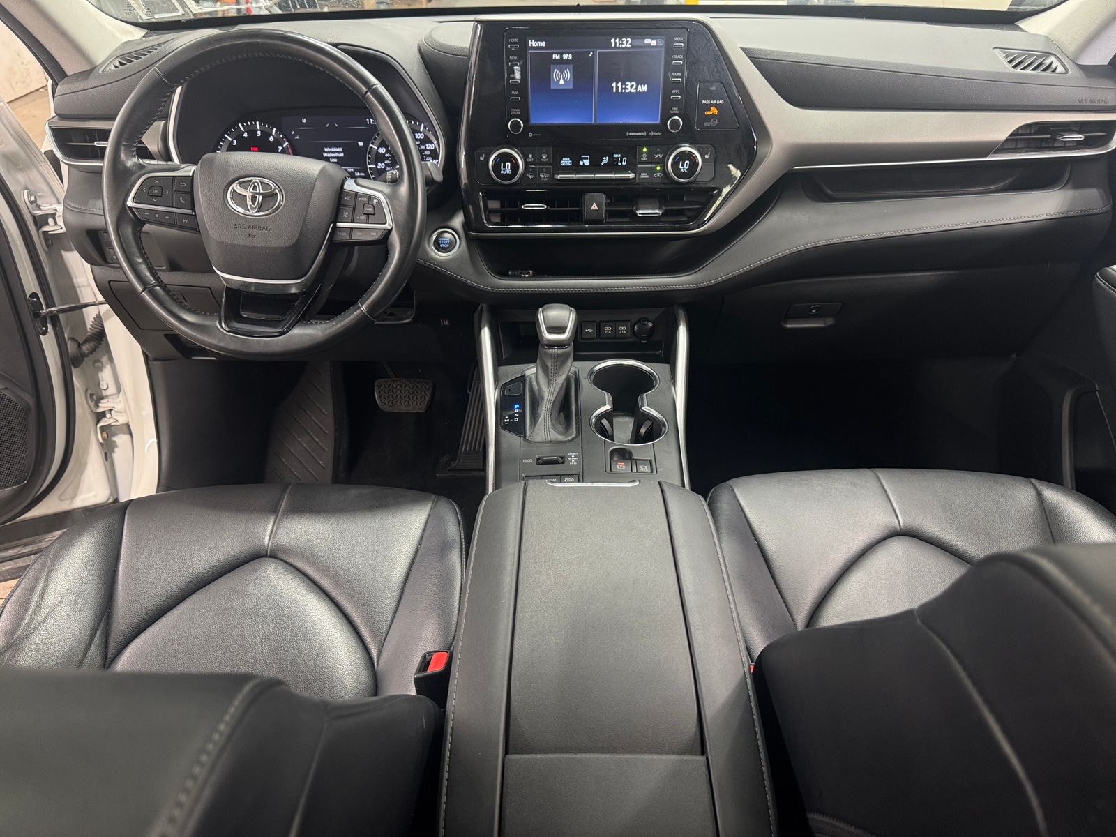 Thumbnail: 2021 Toyota Highlander - 2