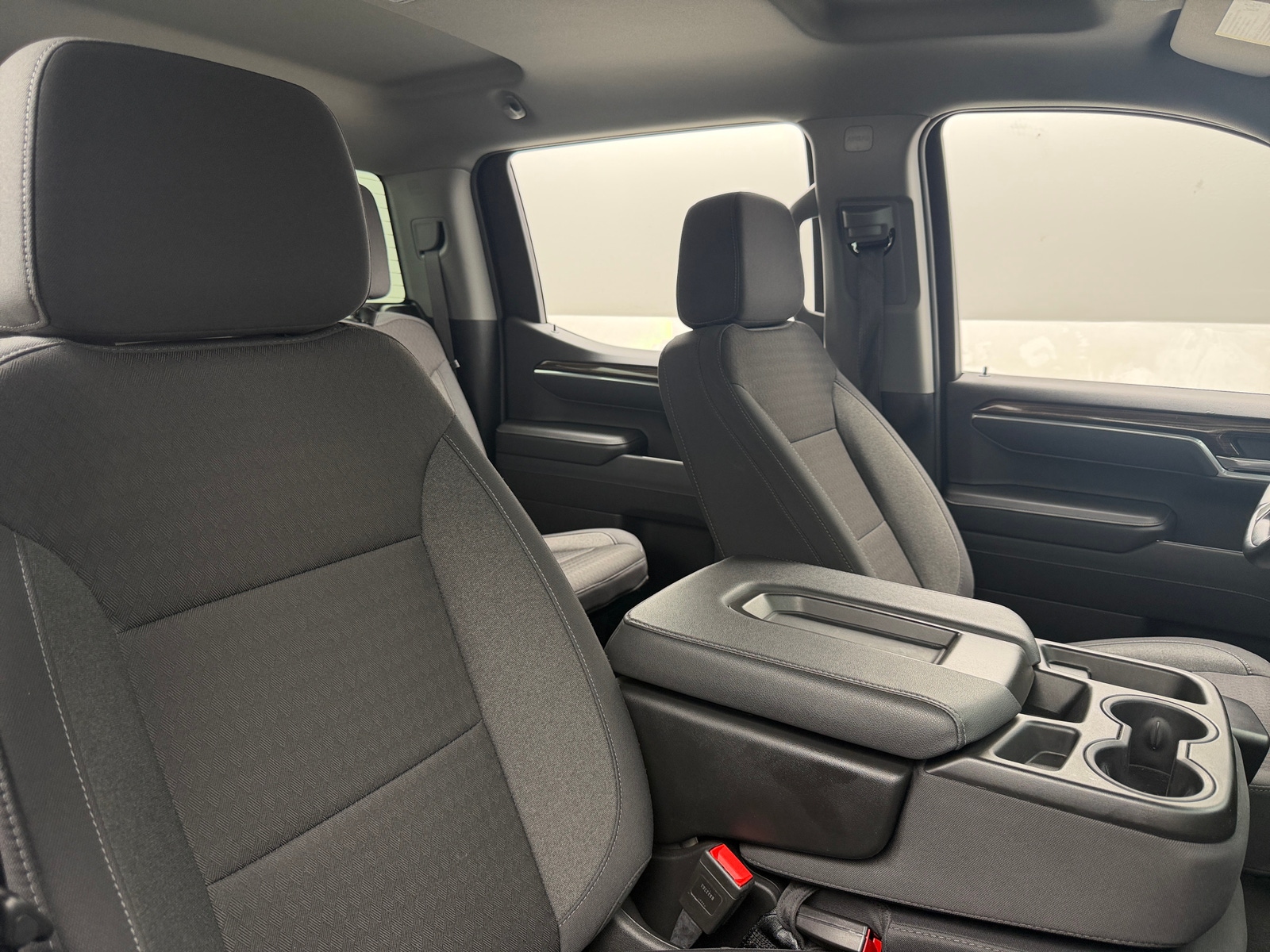 Thumbnail: 2025 Chevrolet Silverado 1500 - 2