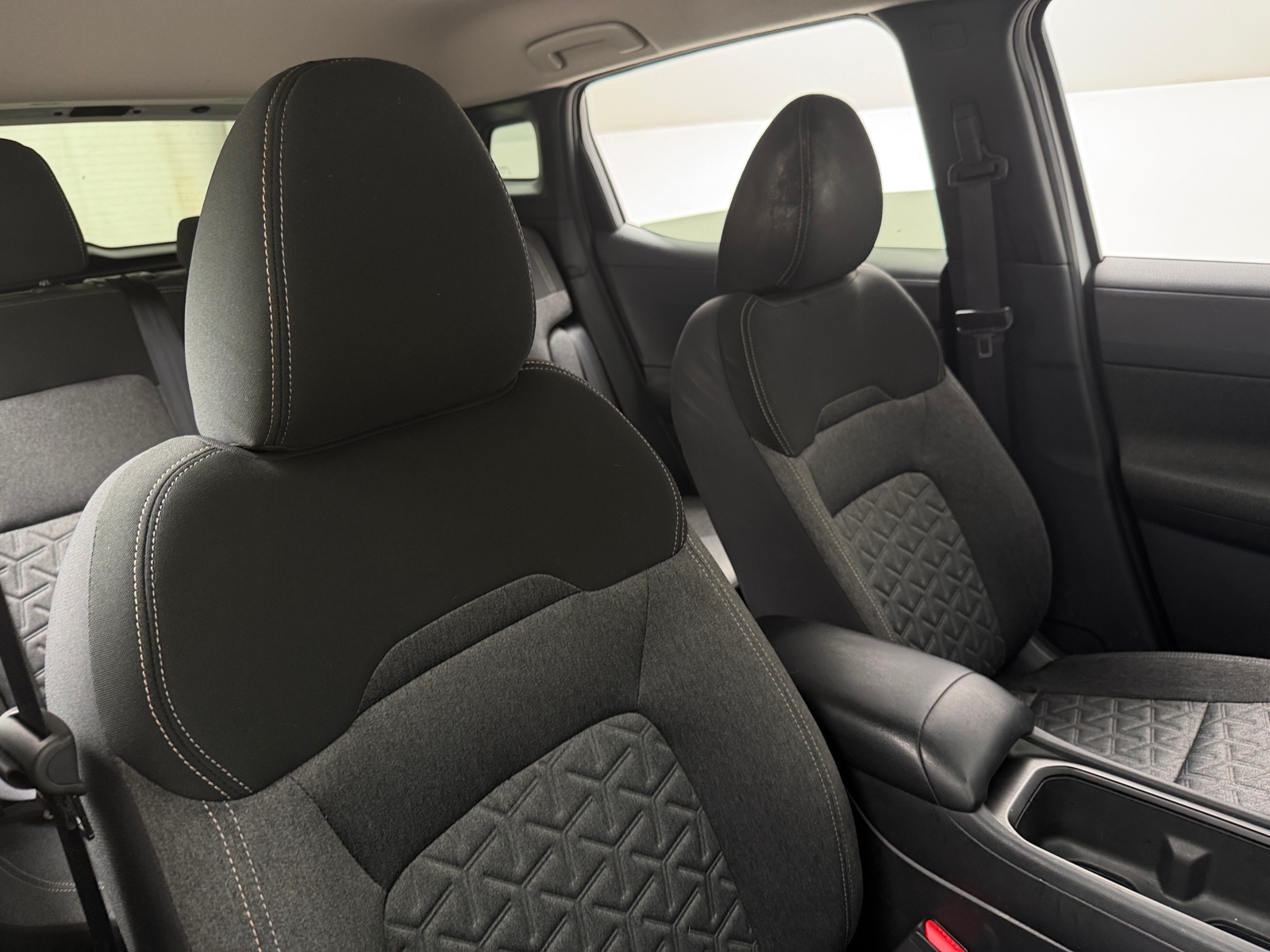 Thumbnail: 2026 Nissan Kicks - 2