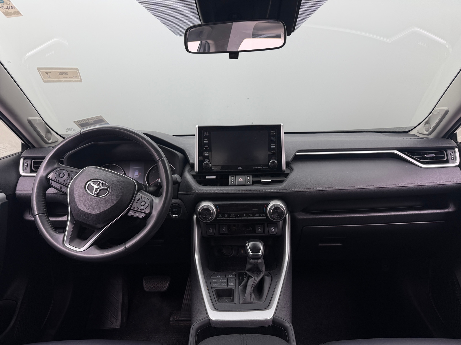 Thumbnail: 2020 Toyota RAV4 - 2