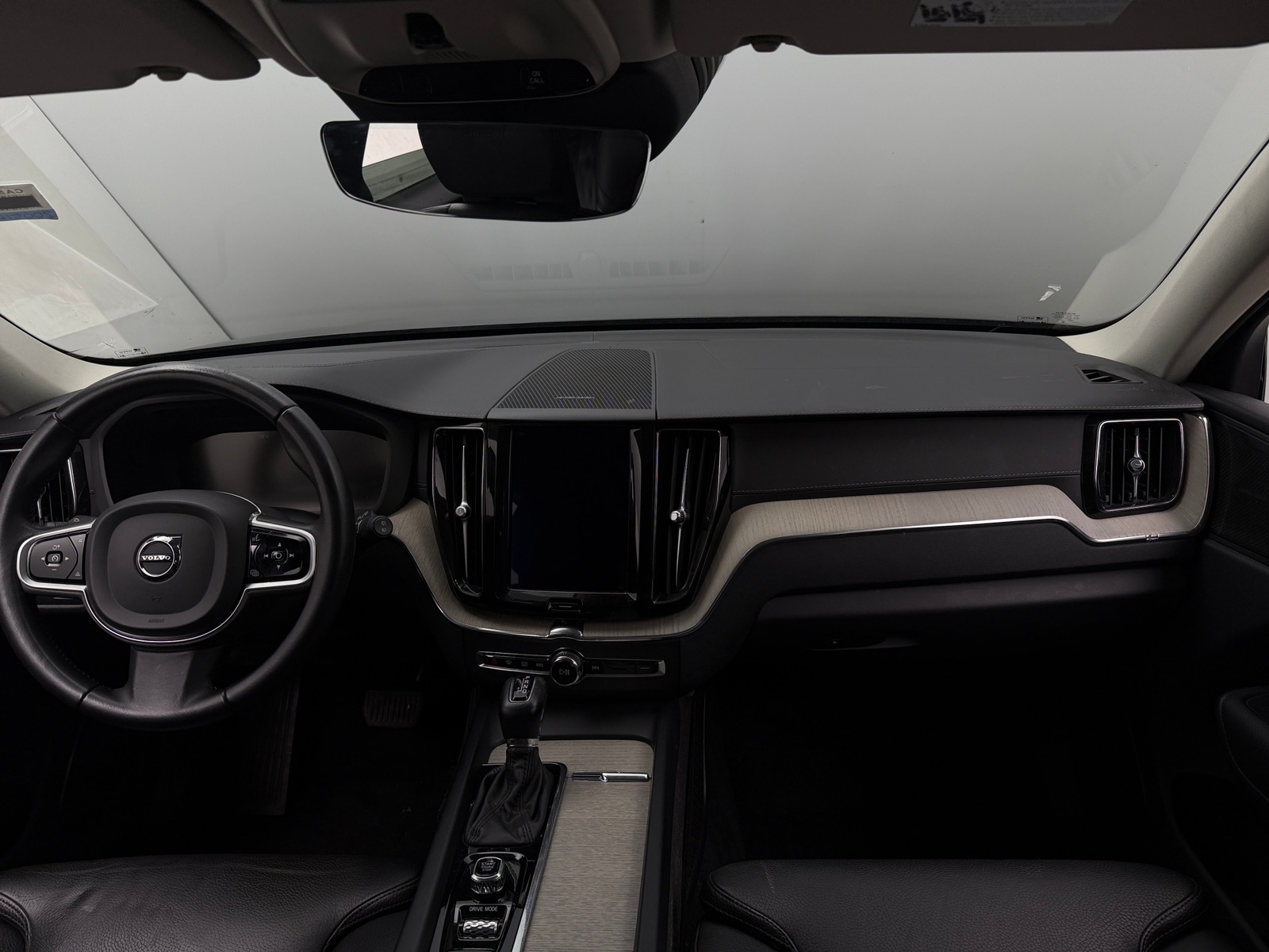 Thumbnail: 2020 Volvo XC60 - 2