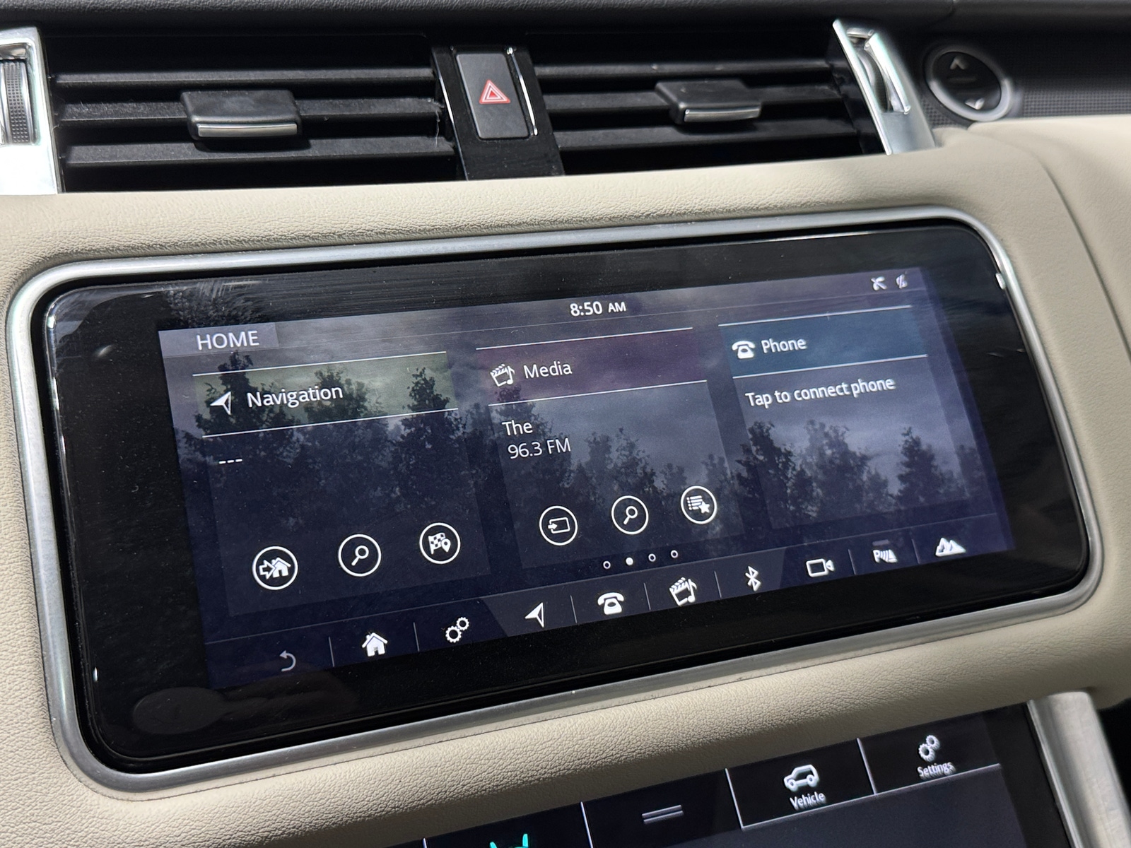 Thumbnail: 2021 Land Rover Range Rover Sport - 3