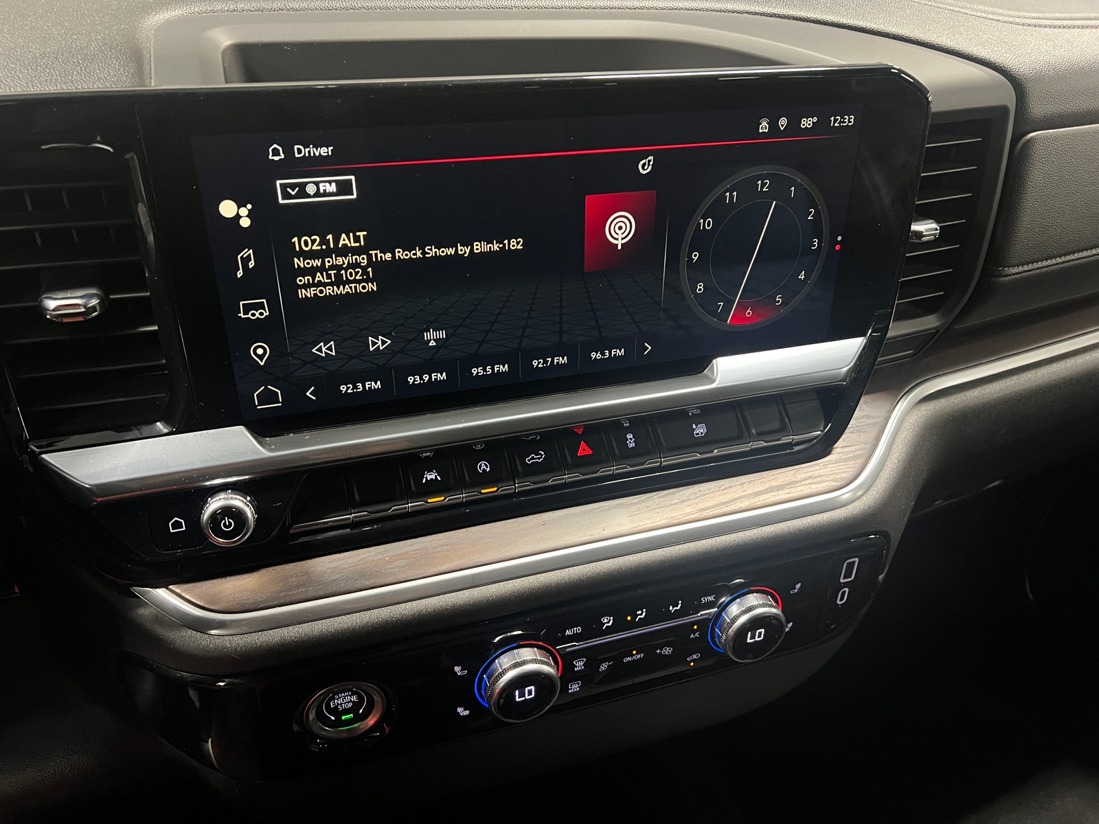 Thumbnail: 2024 GMC Sierra 1500 - 3
