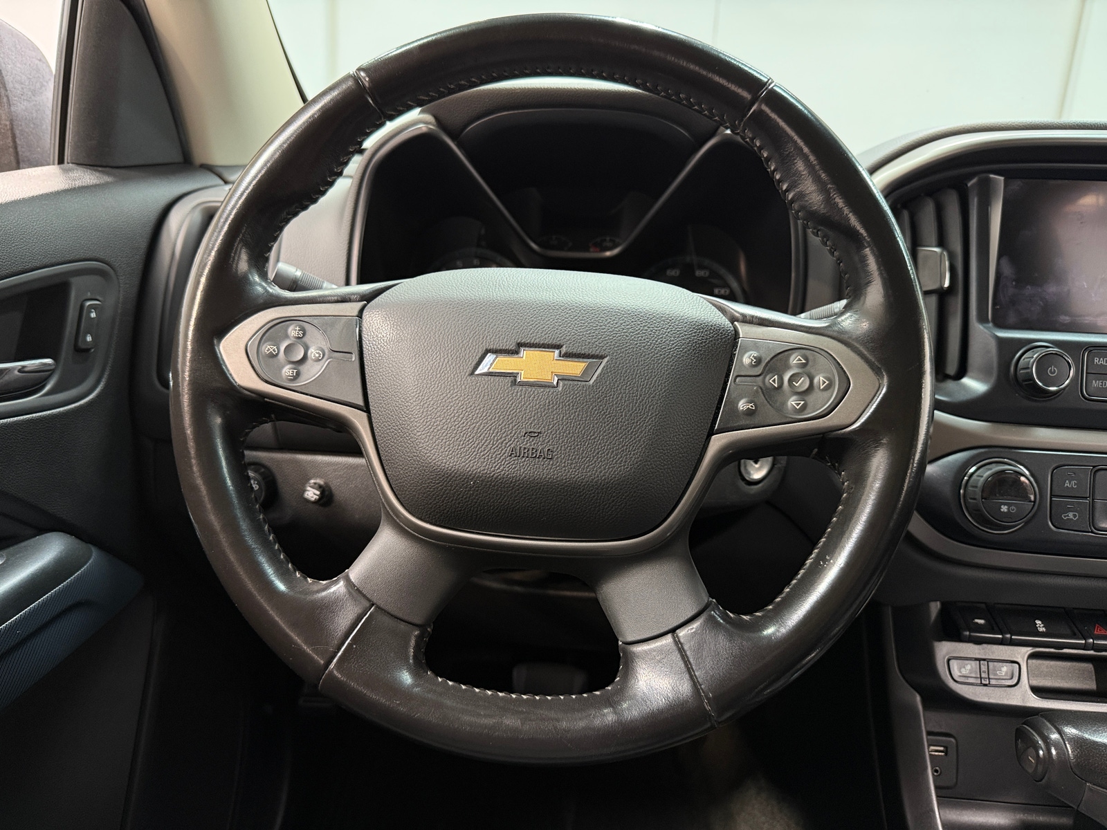 Thumbnail: 2018 Chevrolet Colorado - 4
