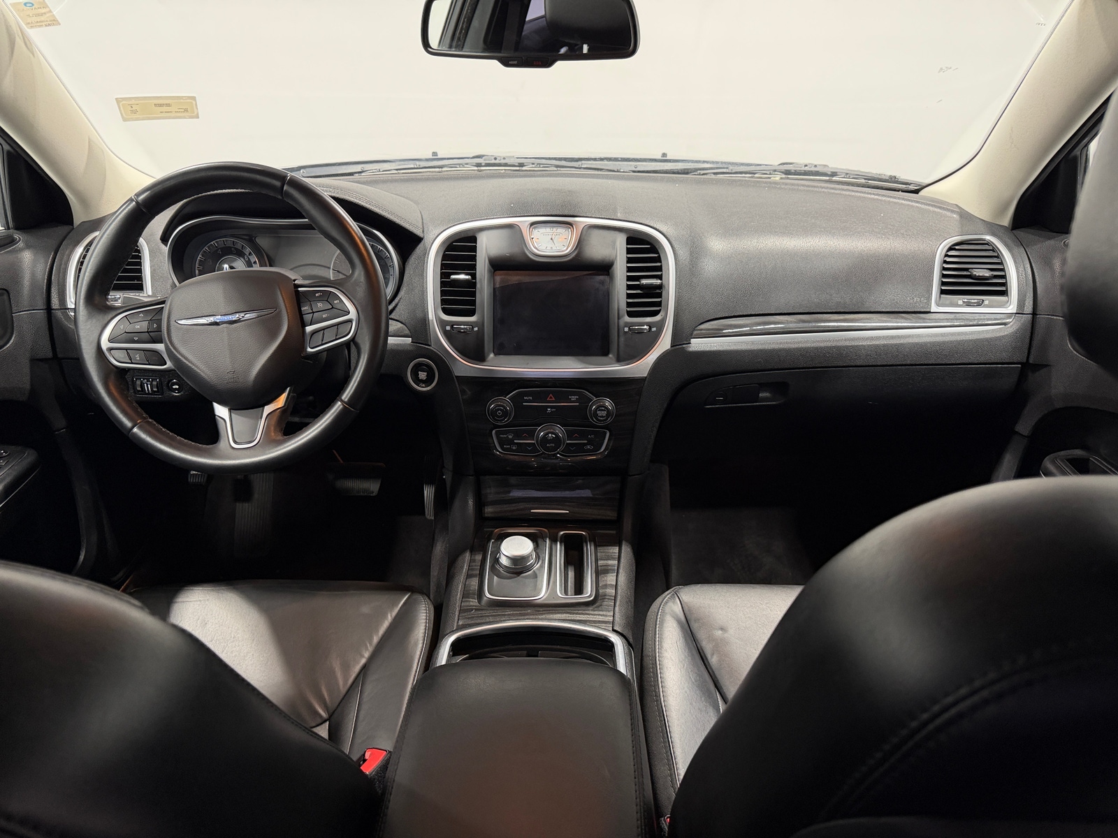 Thumbnail: 2017 Chrysler 300 - 2
