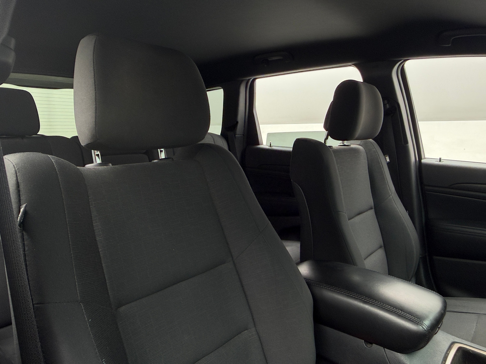 Thumbnail: 2015 Jeep Grand Cherokee - 2