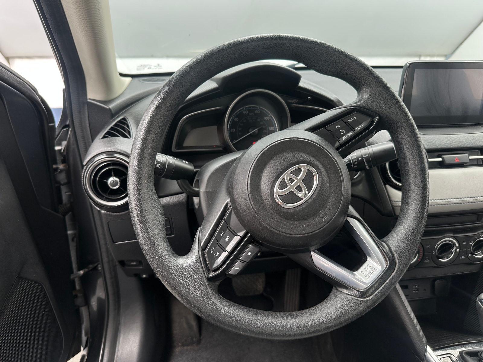 Thumbnail: 2019 Toyota Yaris - 5