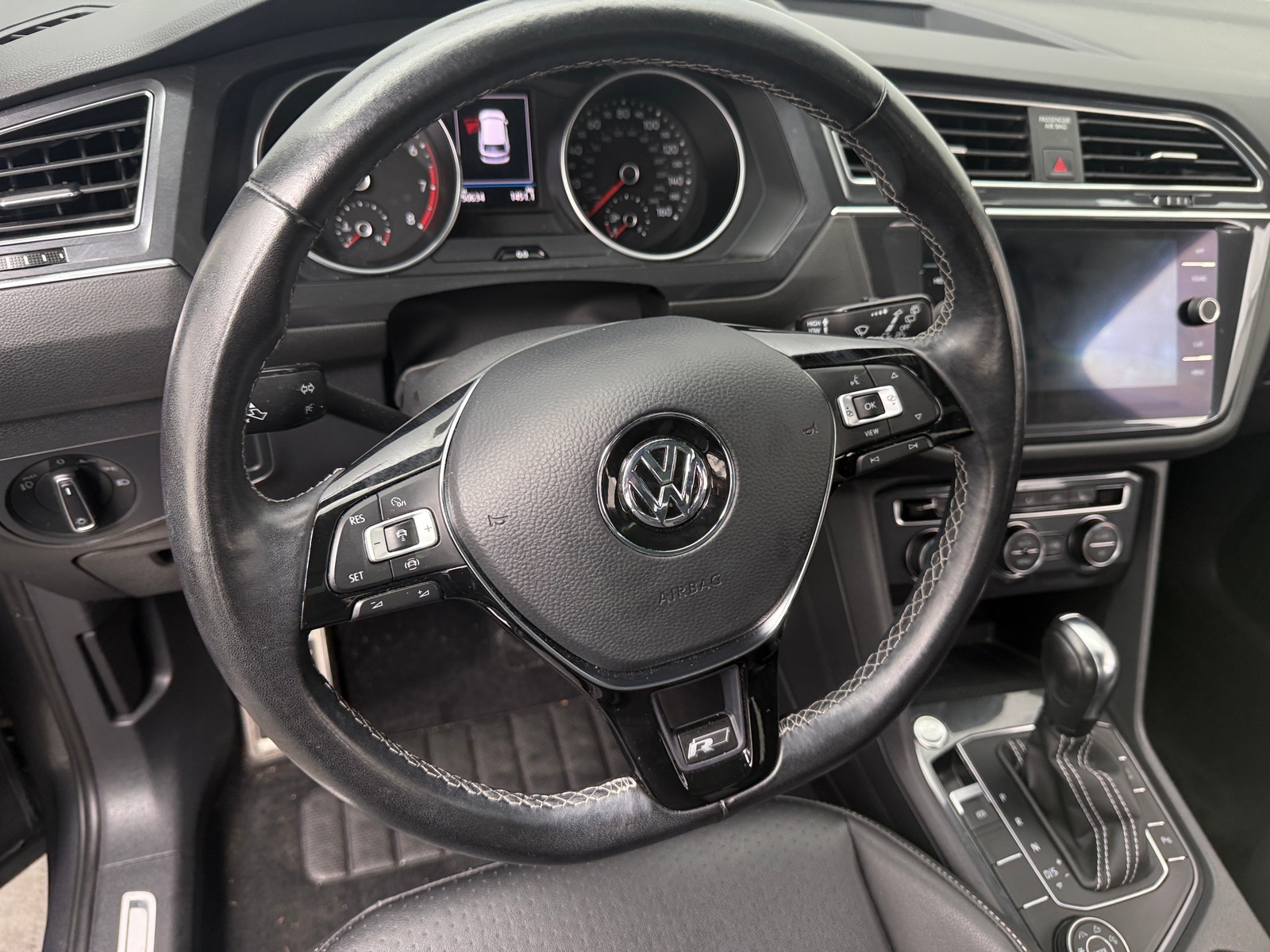 Thumbnail: 2021 Volkswagen Tiguan - 4
