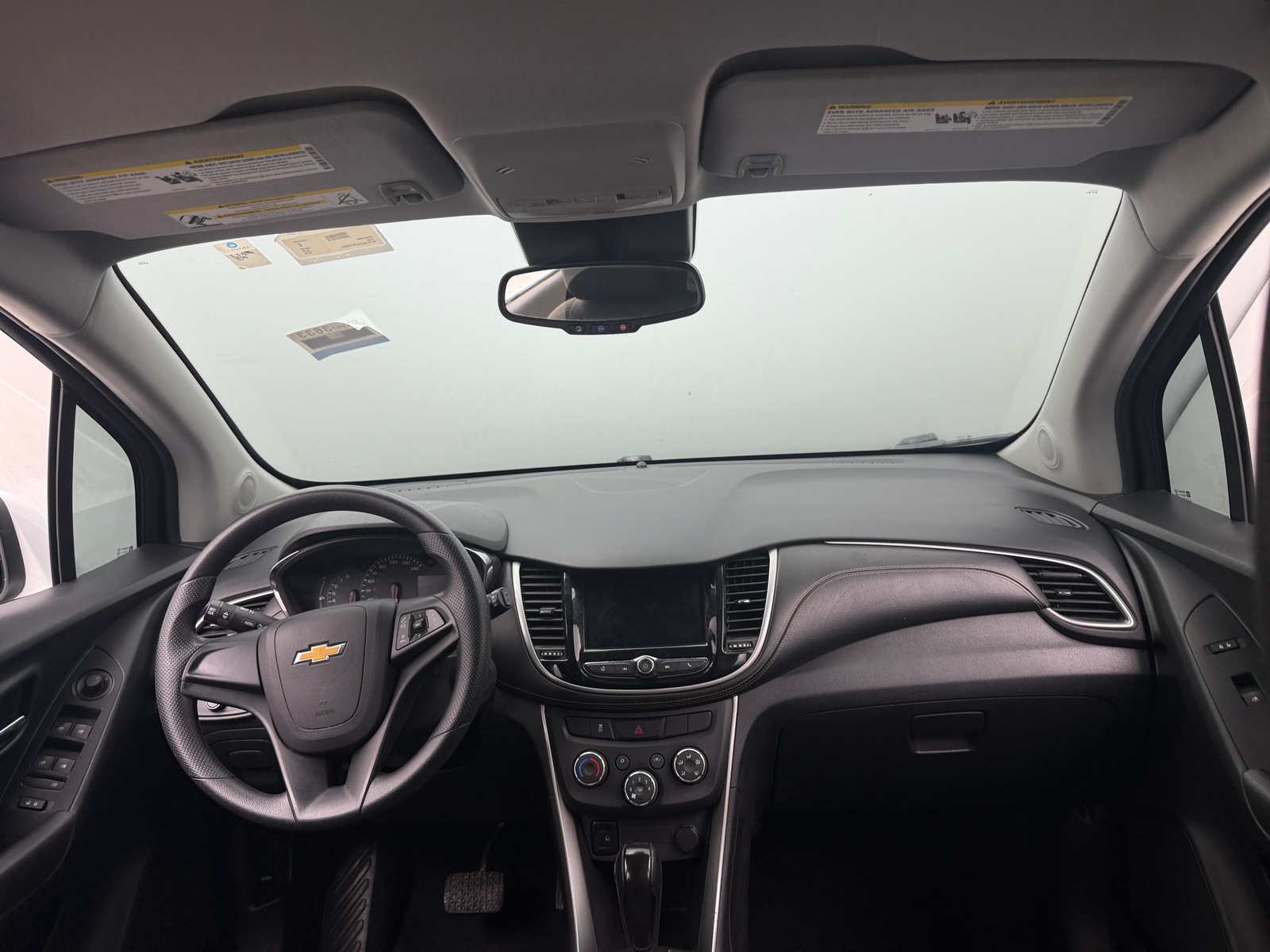 Thumbnail: 2018 Chevrolet Trax - 3