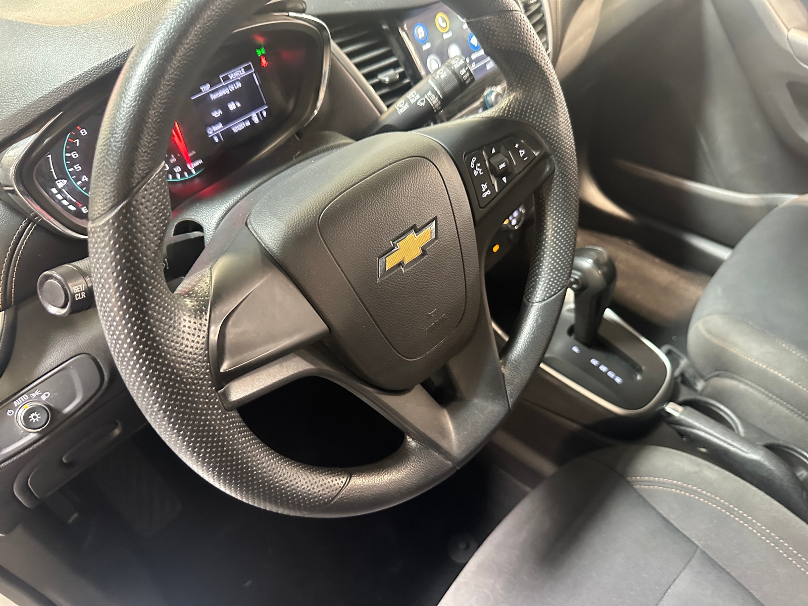 Thumbnail: 2018 Chevrolet Trax - 5